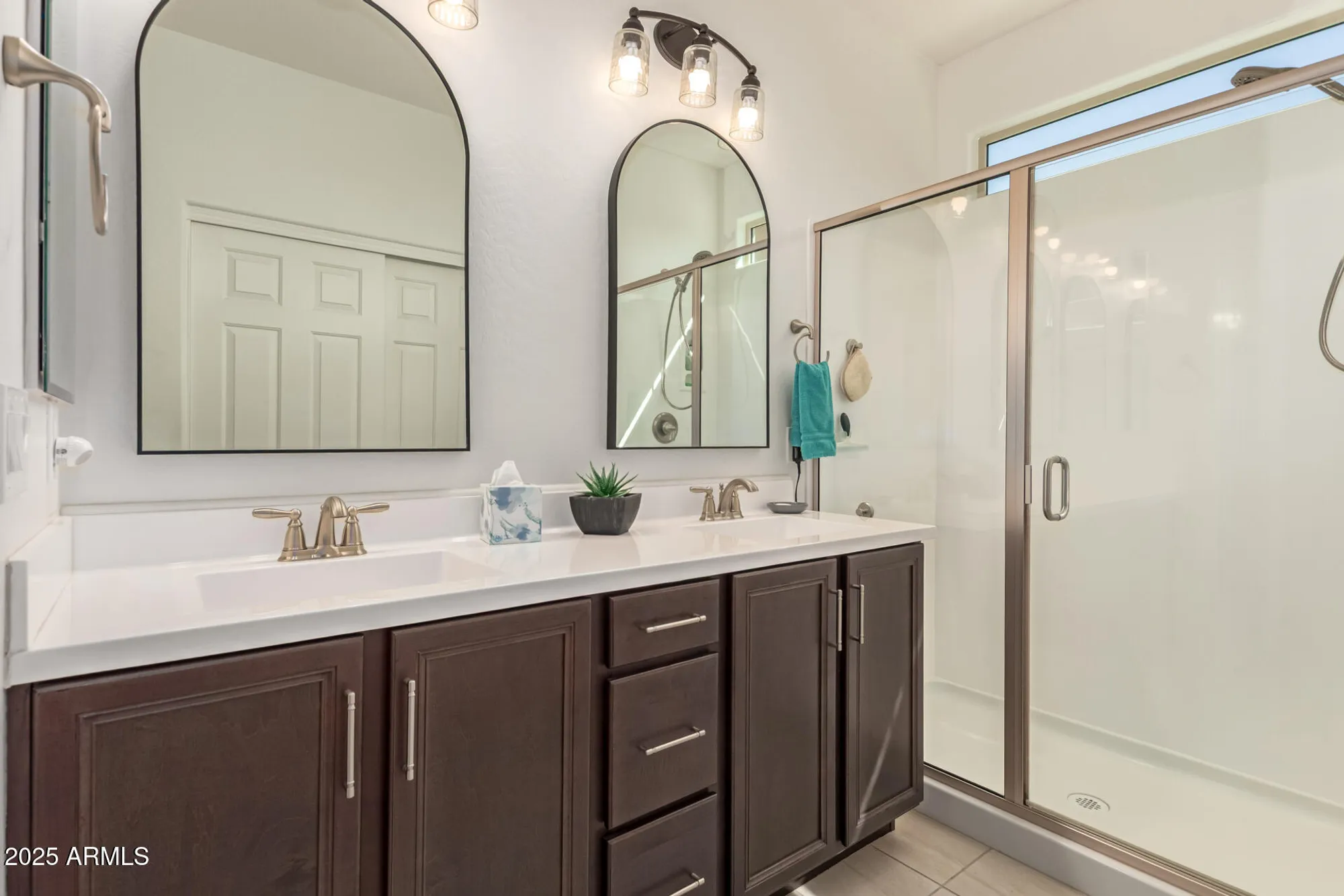 Property Slideshow image 23 of 52 | 18229 w cedarwood ln, Goodyear, AZ, 85338