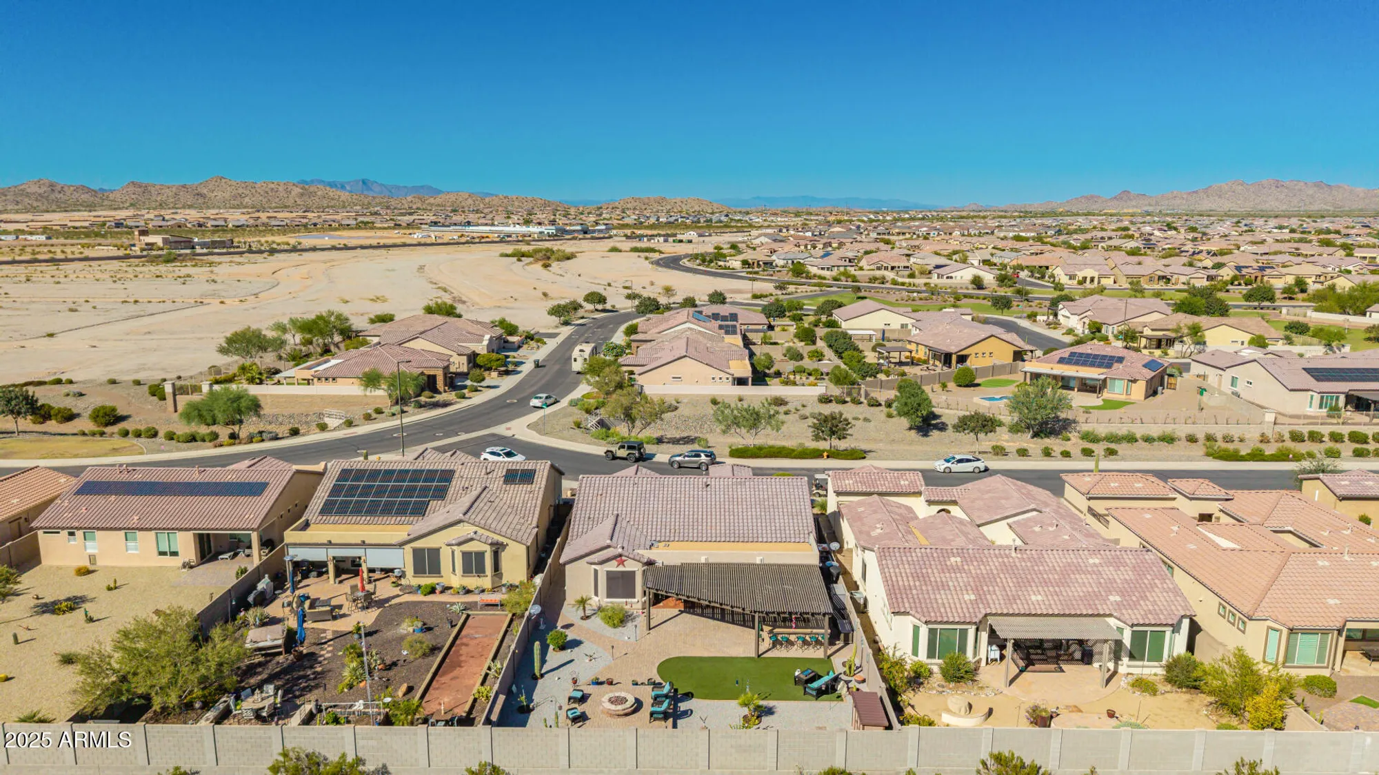 Property Slideshow image 41 of 52 | 18229 w cedarwood ln, Goodyear, AZ, 85338