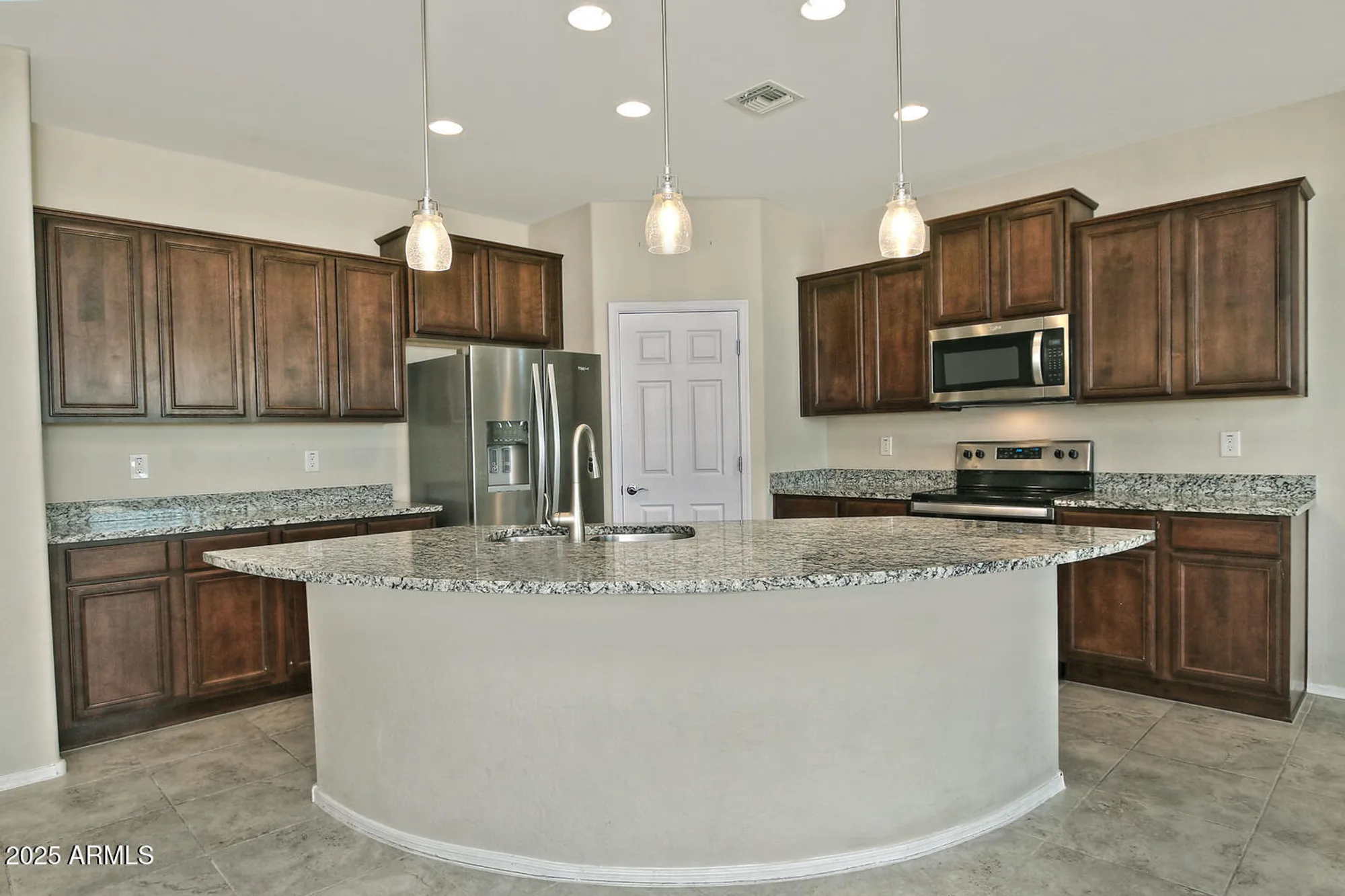 Property Slideshow image 7 of 49 | 5814 w cactus wren way, Florence, AZ, 85132