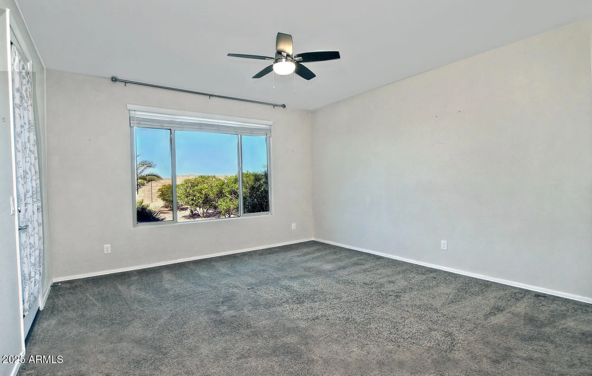 Property Slideshow image 16 of 49 | 5814 w cactus wren way, Florence, AZ, 85132