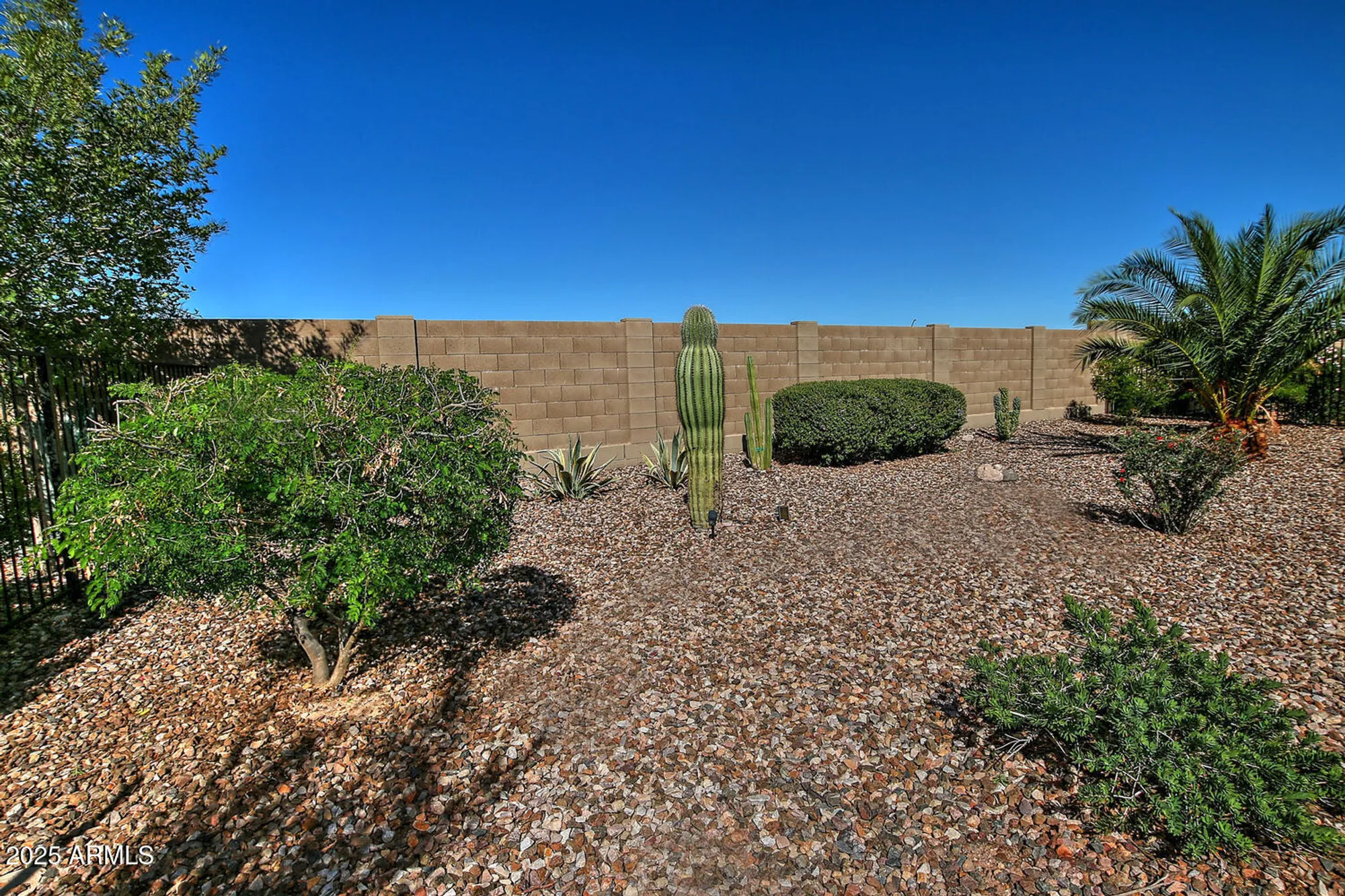 Property Slideshow image 31 of 49 | 5814 w cactus wren way, Florence, AZ, 85132