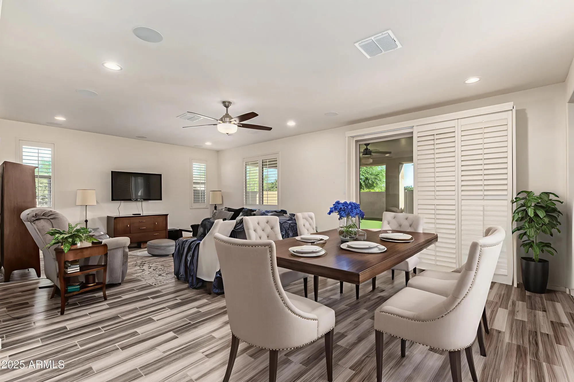 Property Slideshow image 9 of 37 | 10311 e trent ave, Mesa, AZ, 85212