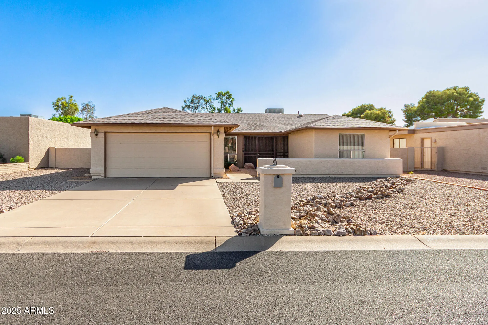 Property Slideshow image 2 of 51 | 9239 e fairway blvd, Sun Lakes, AZ, 85248