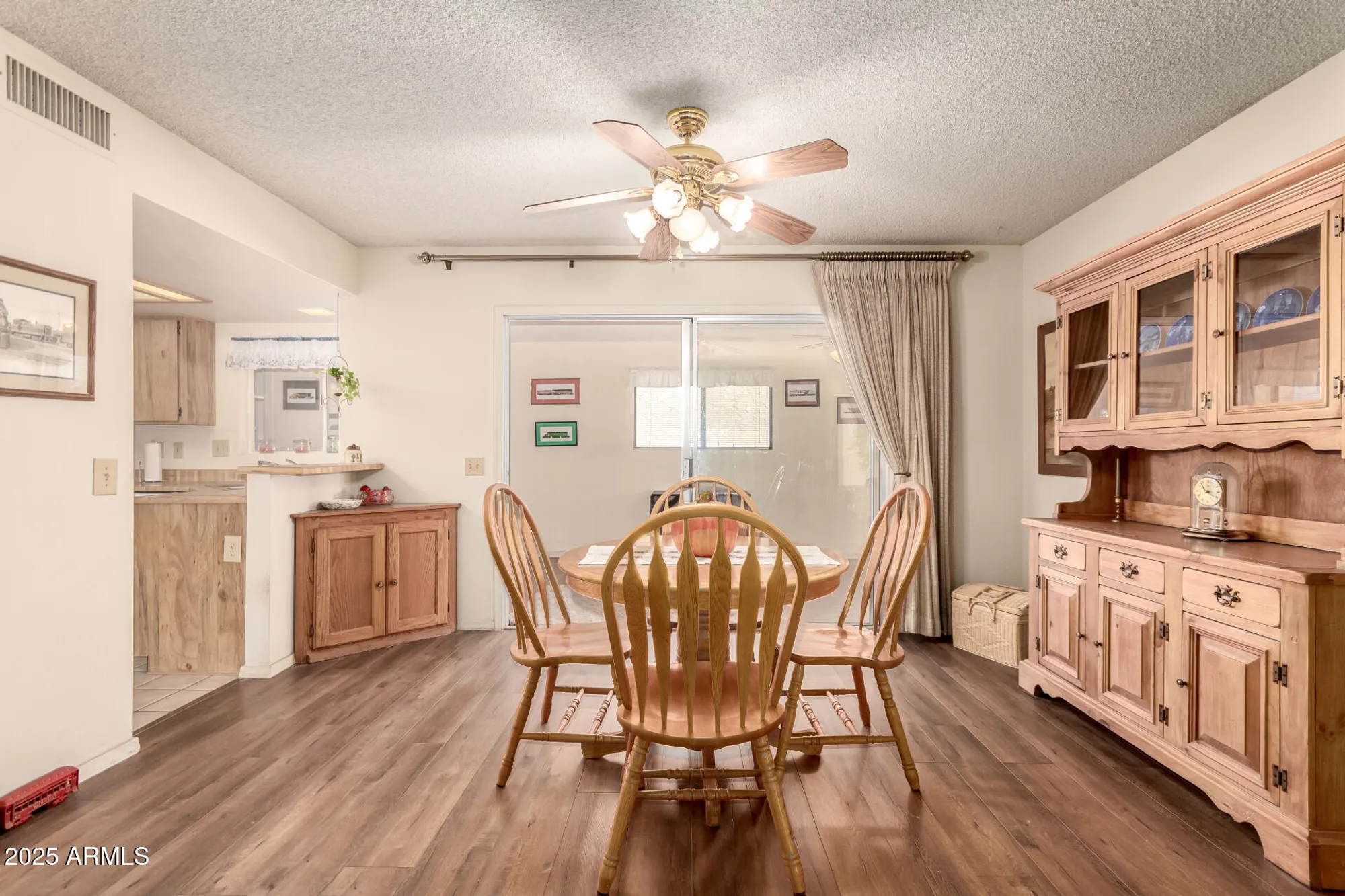 Property Slideshow image 13 of 51 | 9239 e fairway blvd, Sun Lakes, AZ, 85248