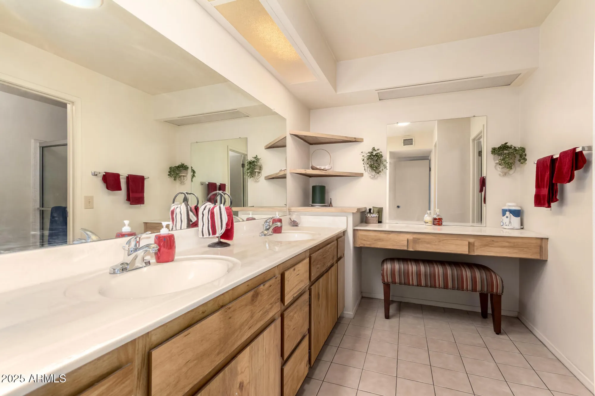 Property Slideshow image 21 of 51 | 9239 e fairway blvd, Sun Lakes, AZ, 85248