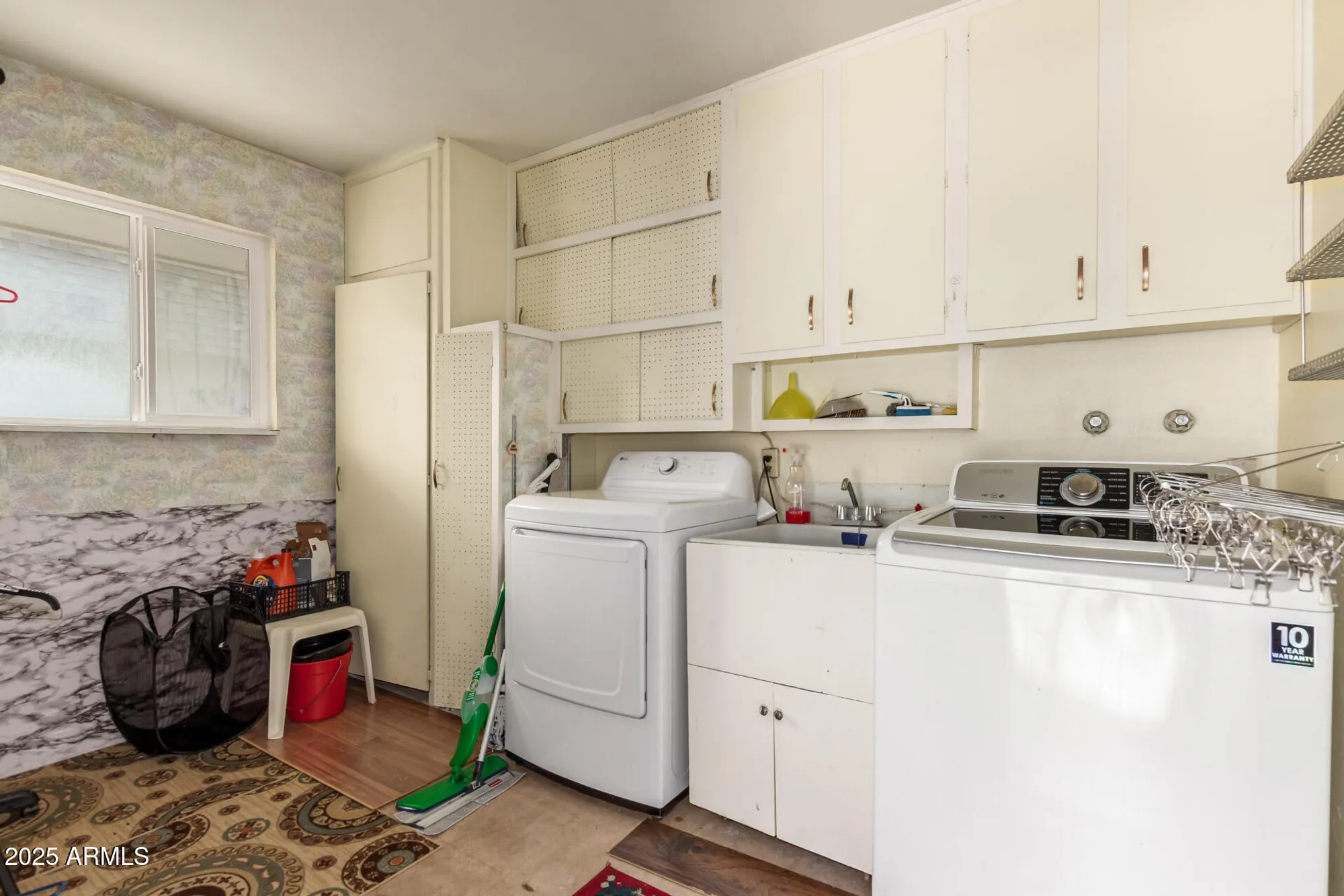 Property Slideshow image 23 of 30 | 10404 w kingswood cir, Sun City, AZ, 85351