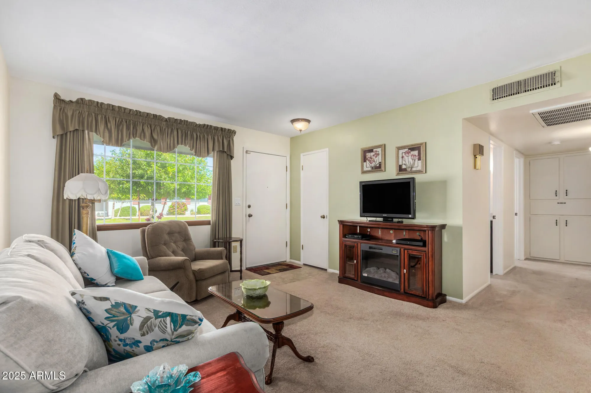 Property Slideshow image 3 of 32 | 14044 n newcastle dr, Sun City, AZ, 85351