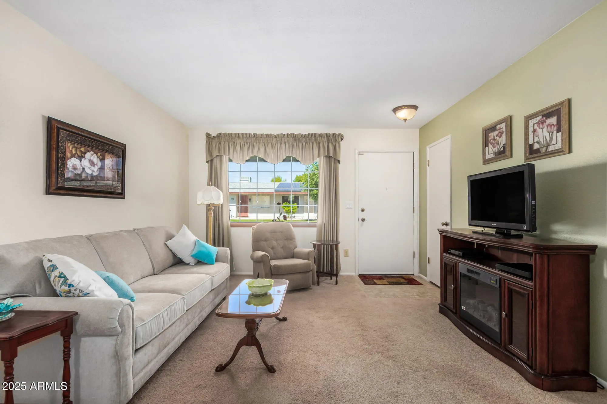 Property Slideshow image 4 of 32 | 14044 n newcastle dr, Sun City, AZ, 85351