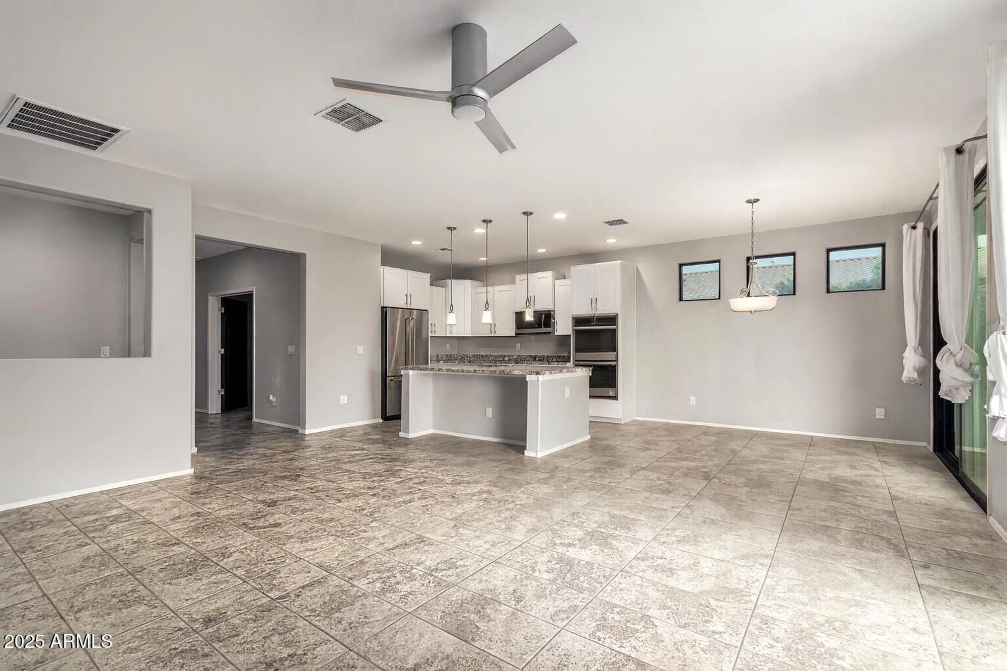 Property Slideshow image 7 of 32 | 41609 w summer wind way, Maricopa, AZ, 85138