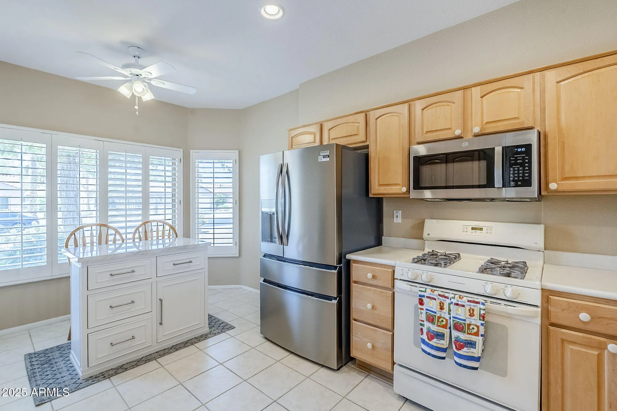 Property Slideshow image 10 of 46 | 15960 w indigo ln, Surprise, AZ, 85374