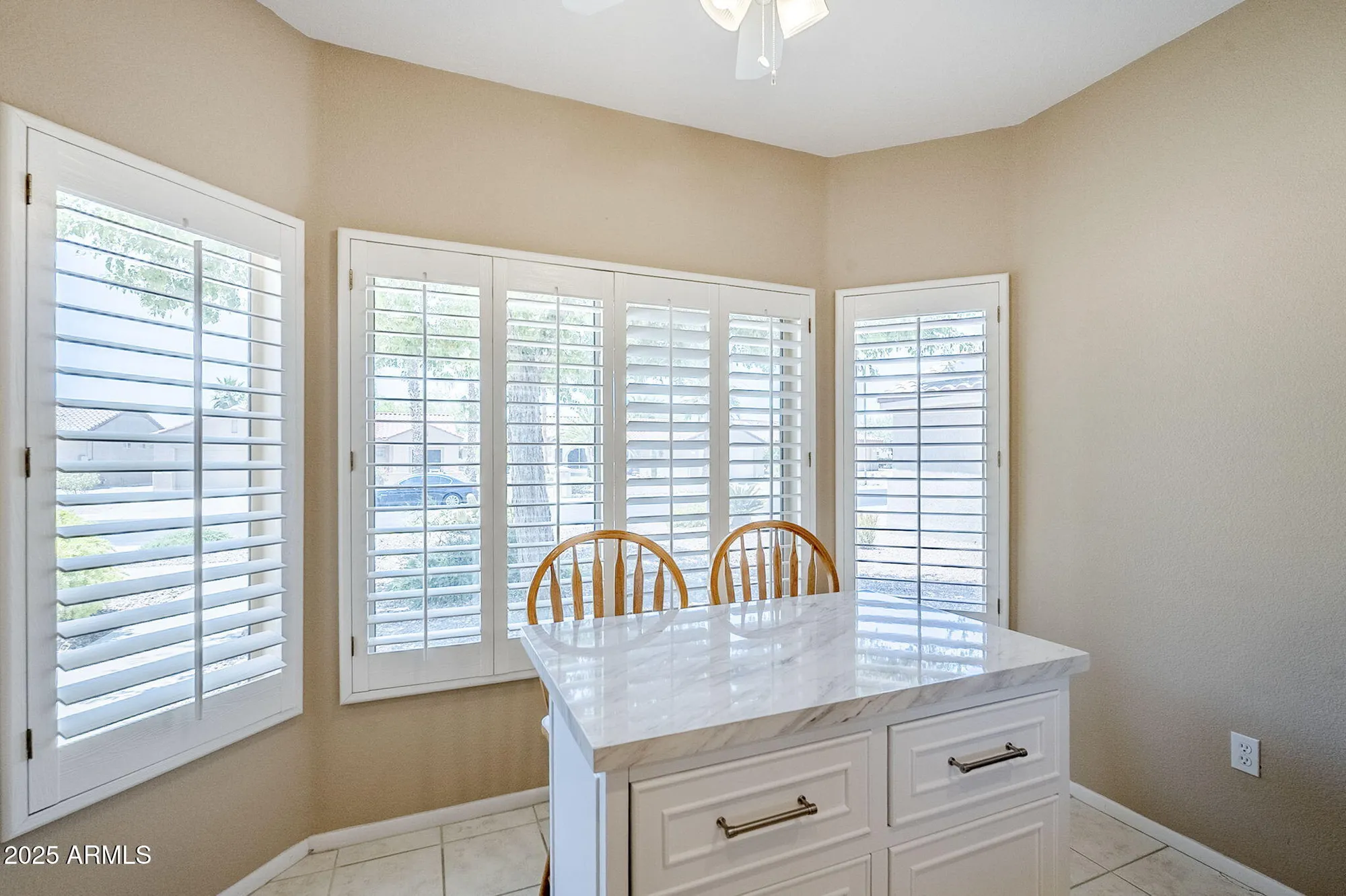 Property Slideshow image 17 of 46 | 15960 w indigo ln, Surprise, AZ, 85374