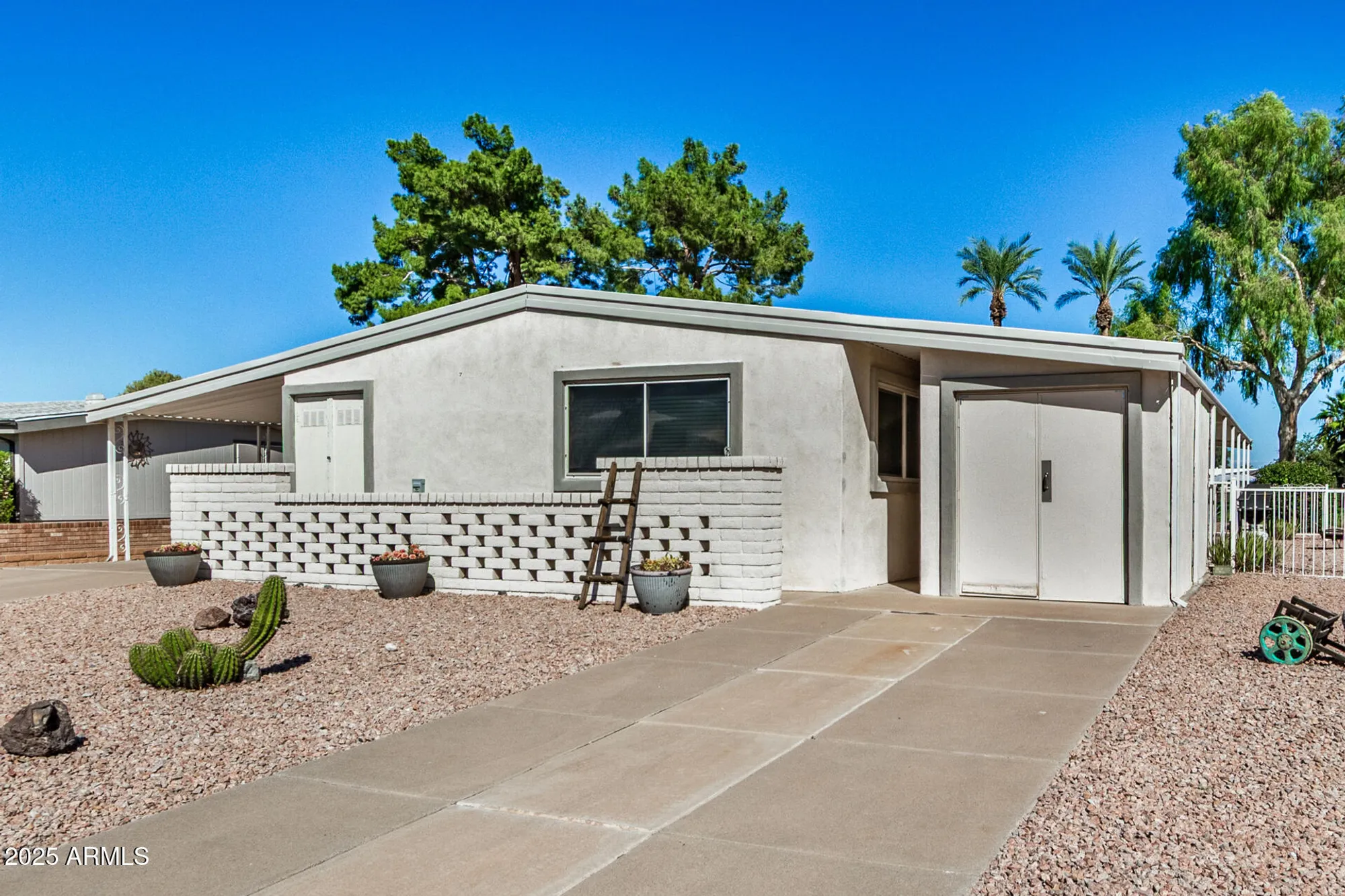 Property Slideshow image 29 of 31 | 26443 s lakeview dr, Sun Lakes, AZ, 85248
