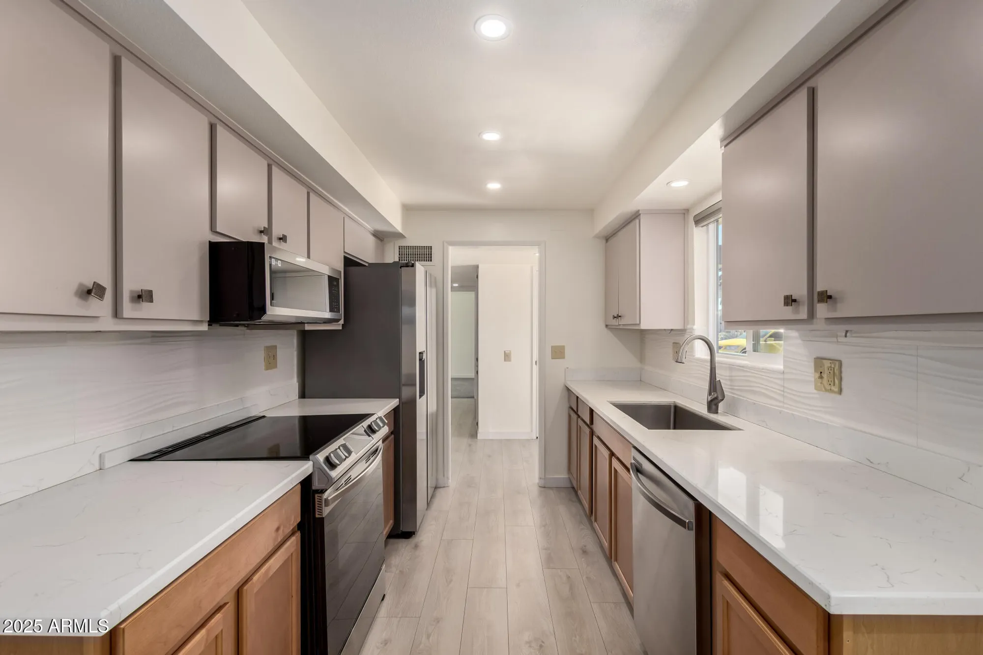 Property Slideshow image 10 of 34 | 10830 w willowbrook dr, Sun City, AZ, 85373