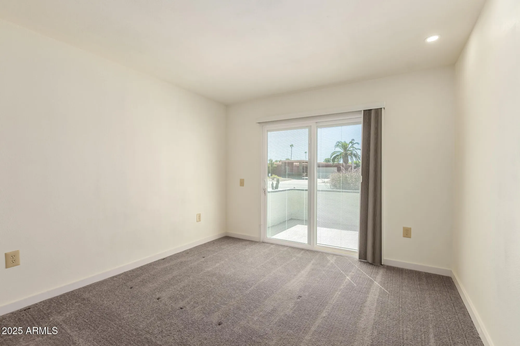 Property Slideshow image 20 of 34 | 10830 w willowbrook dr, Sun City, AZ, 85373