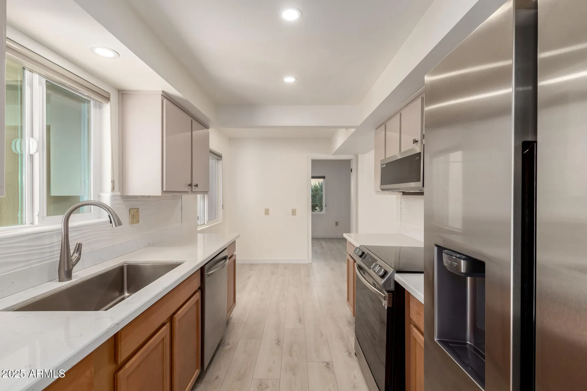 Property Slideshow image 13 of 34 | 10830 w willowbrook dr, Sun City, AZ, 85373