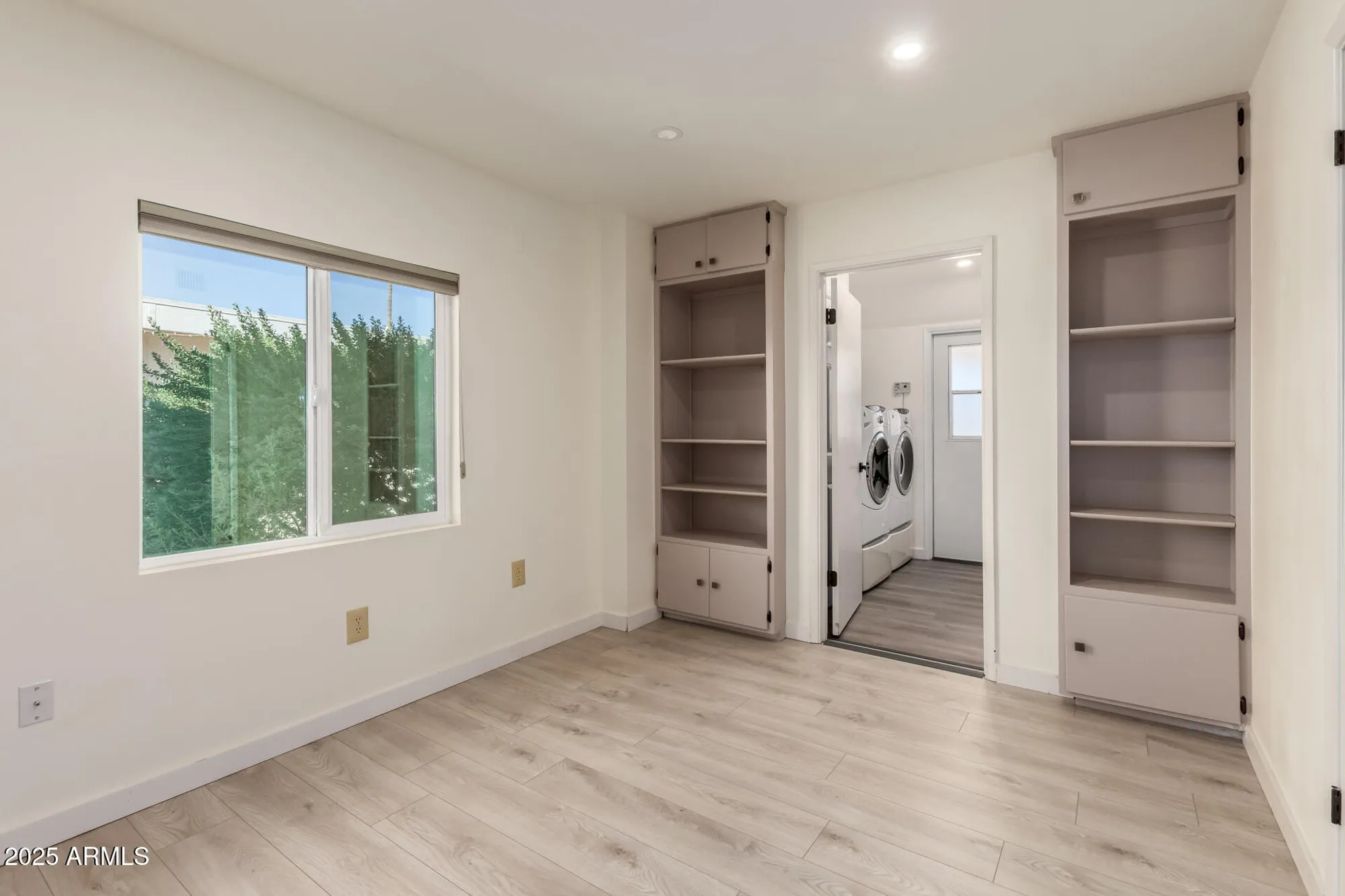 Property Slideshow image 23 of 34 | 10830 w willowbrook dr, Sun City, AZ, 85373