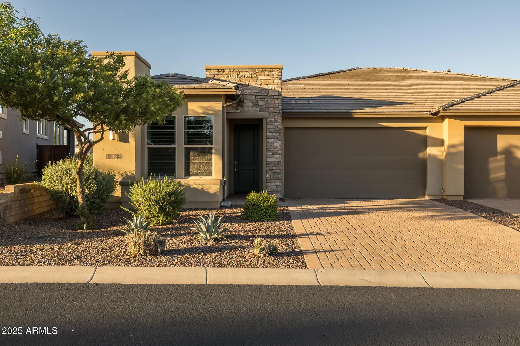 Property Slideshow image 2 of 82 | 17662 e chevelon canyon cir, Rio Verde, AZ, 85263