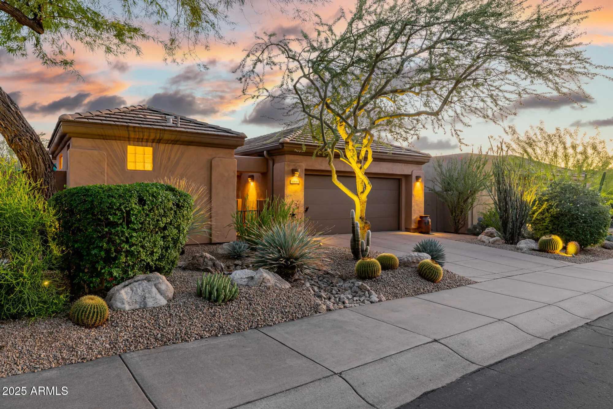 Property Slideshow image 2 of 81 | 6975 e hibiscus way, Scottsdale, AZ, 85266