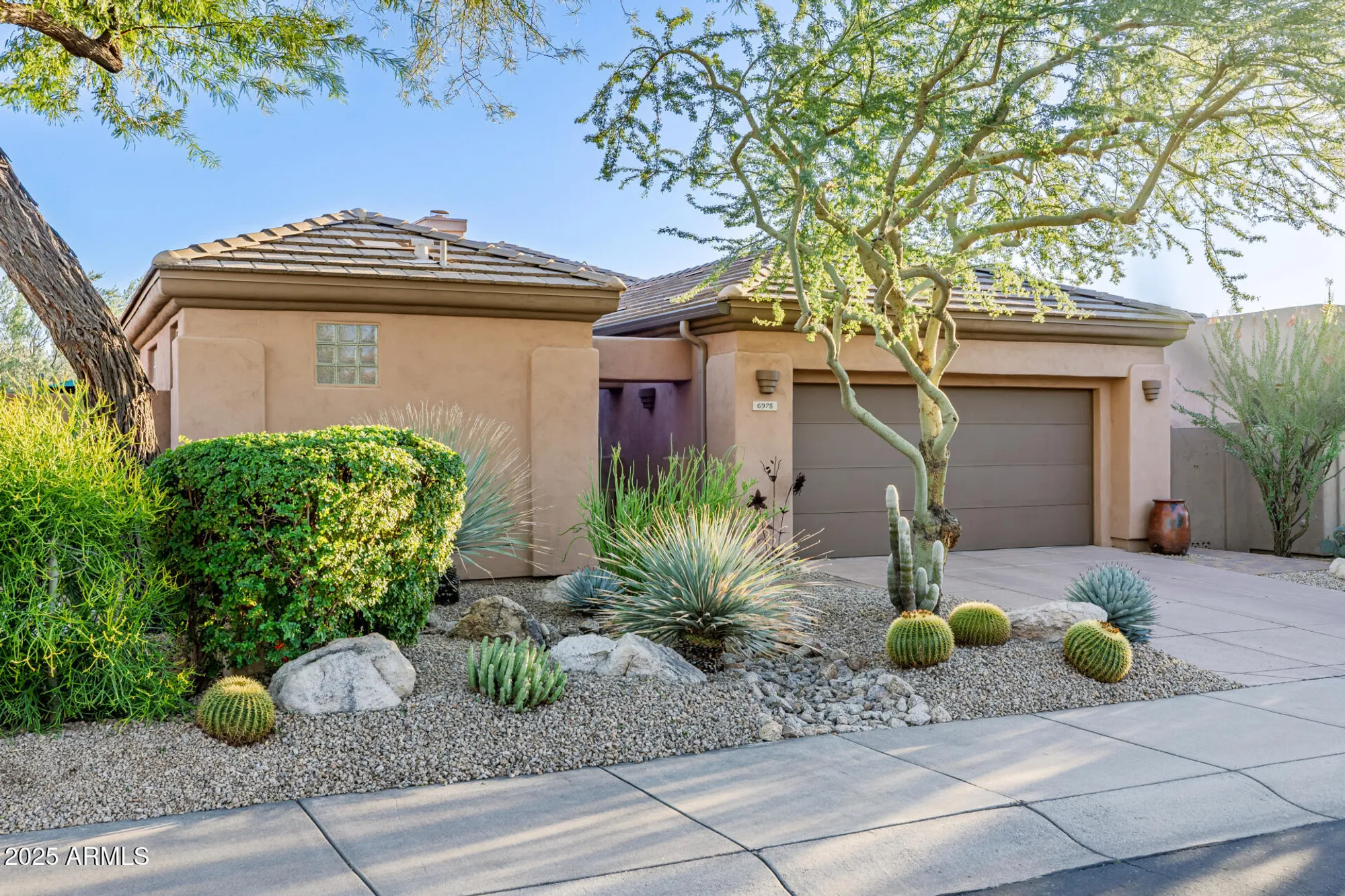 Property Slideshow image 11 of 81 | 6975 e hibiscus way, Scottsdale, AZ, 85266