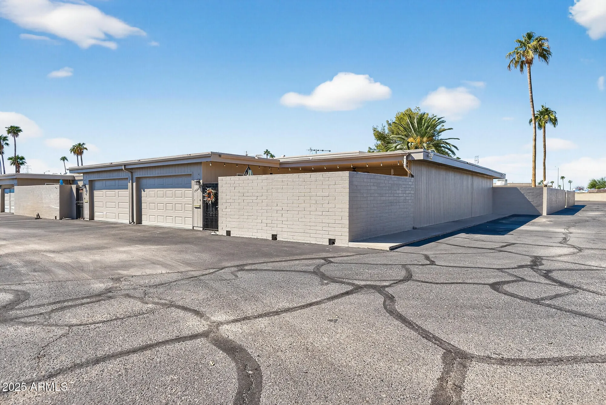 Property Slideshow image 42 of 45 | 14229 n palm ridge dr, Sun City, AZ, 85351