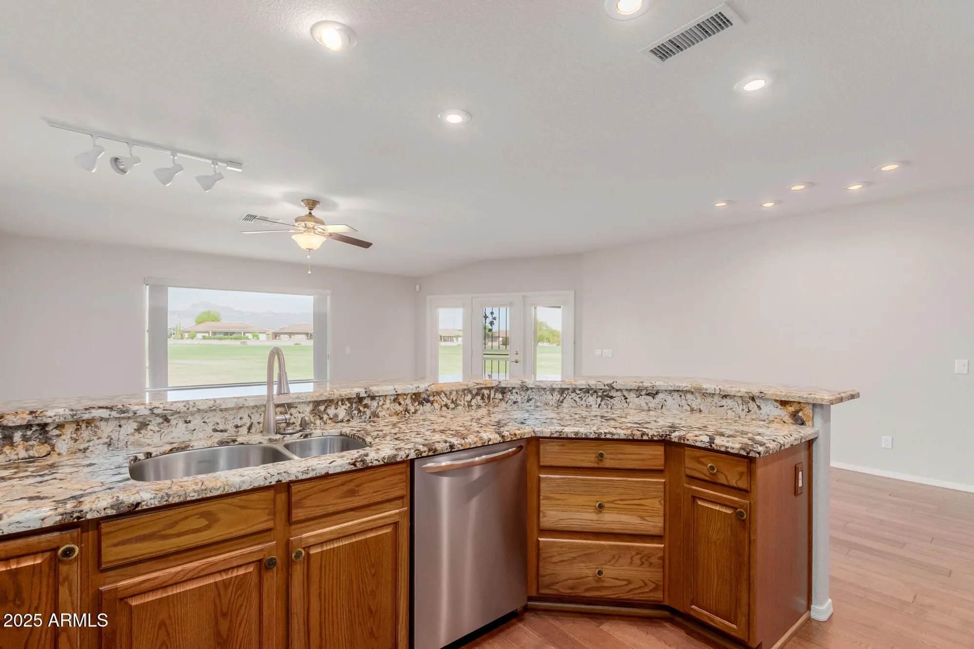 Property Slideshow image 12 of 64 | 11250 e kilarea ave 276, Mesa, AZ, 85209