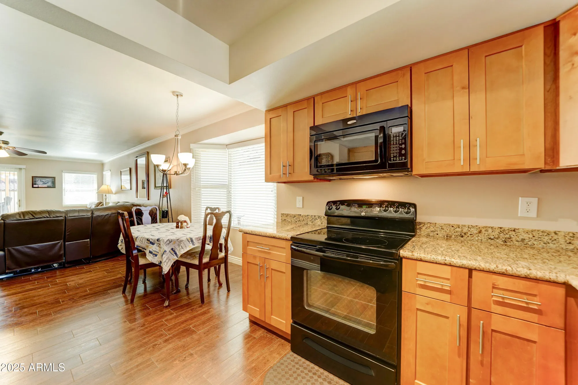 Property Slideshow image 5 of 32 | 4761 e ute ct, Phoenix, AZ, 85044