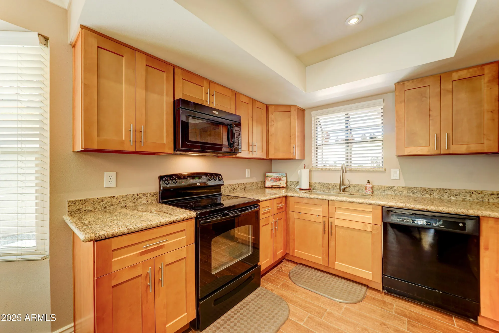 Property Slideshow image 7 of 32 | 4761 e ute ct, Phoenix, AZ, 85044