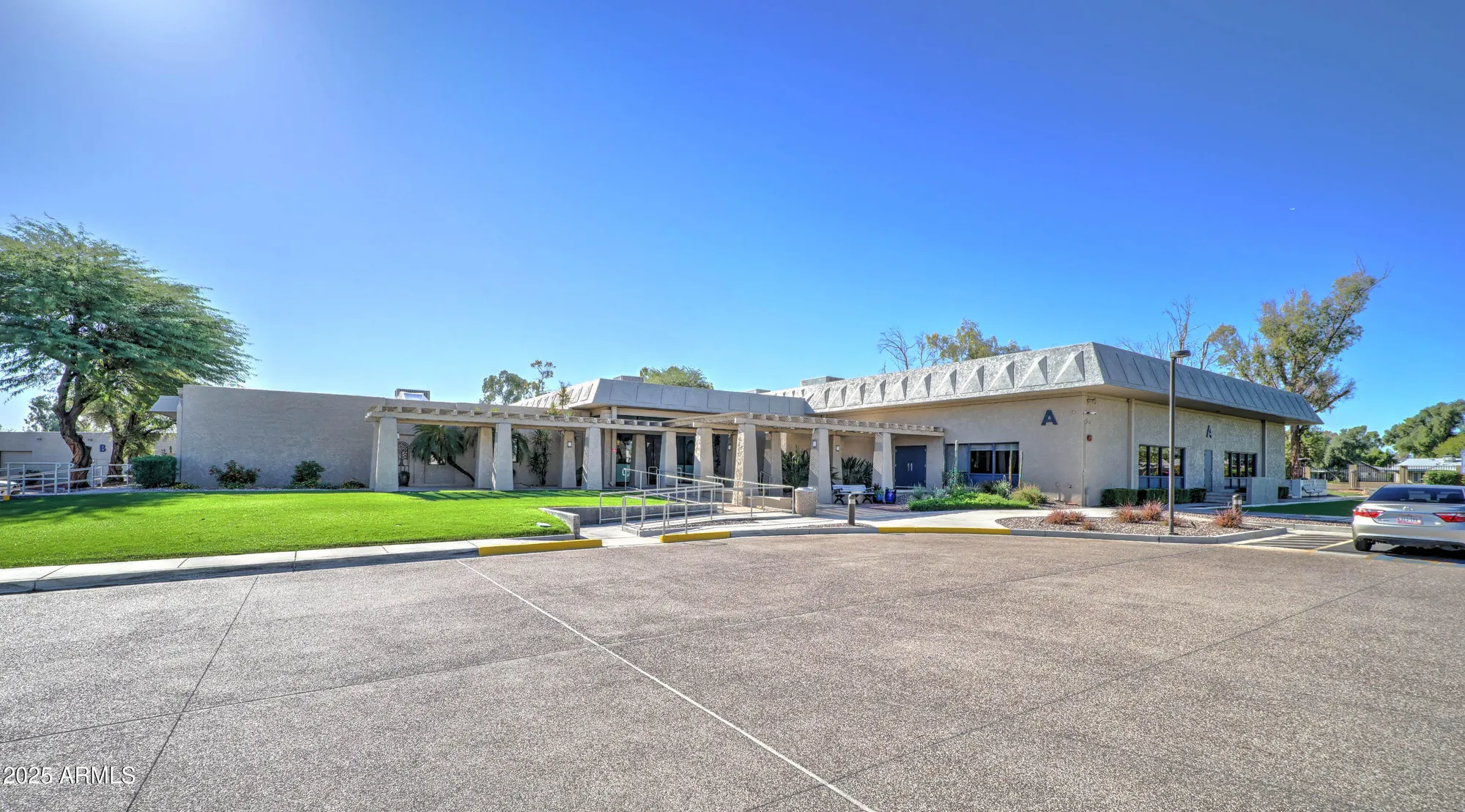 Property Slideshow image 21 of 32 | 4761 e ute ct, Phoenix, AZ, 85044