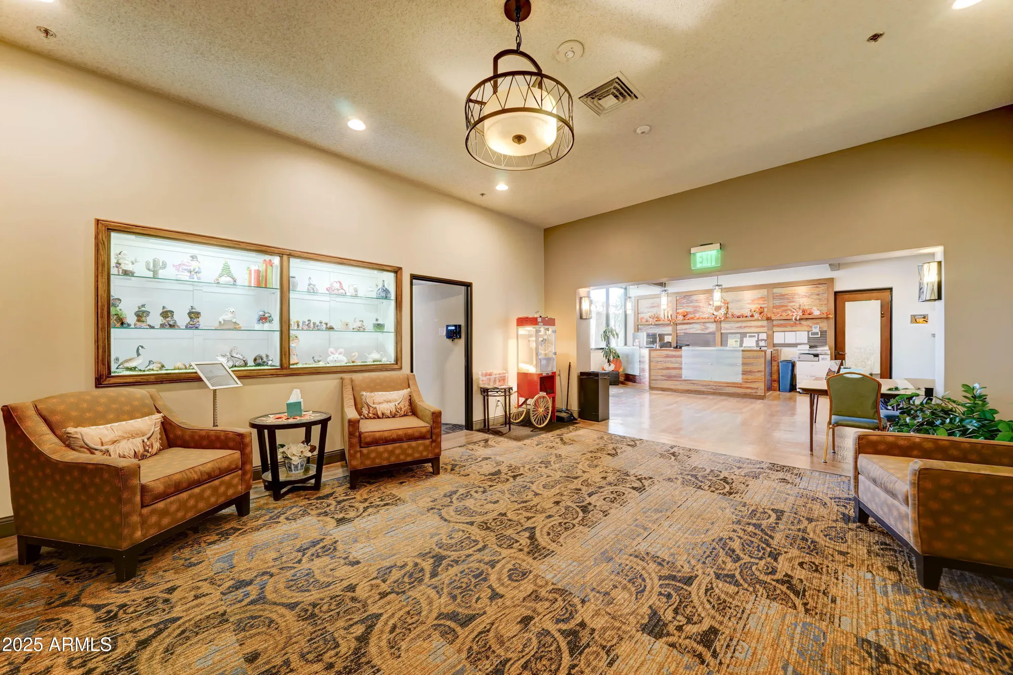 Property Slideshow image 22 of 32 | 4761 e ute ct, Phoenix, AZ, 85044