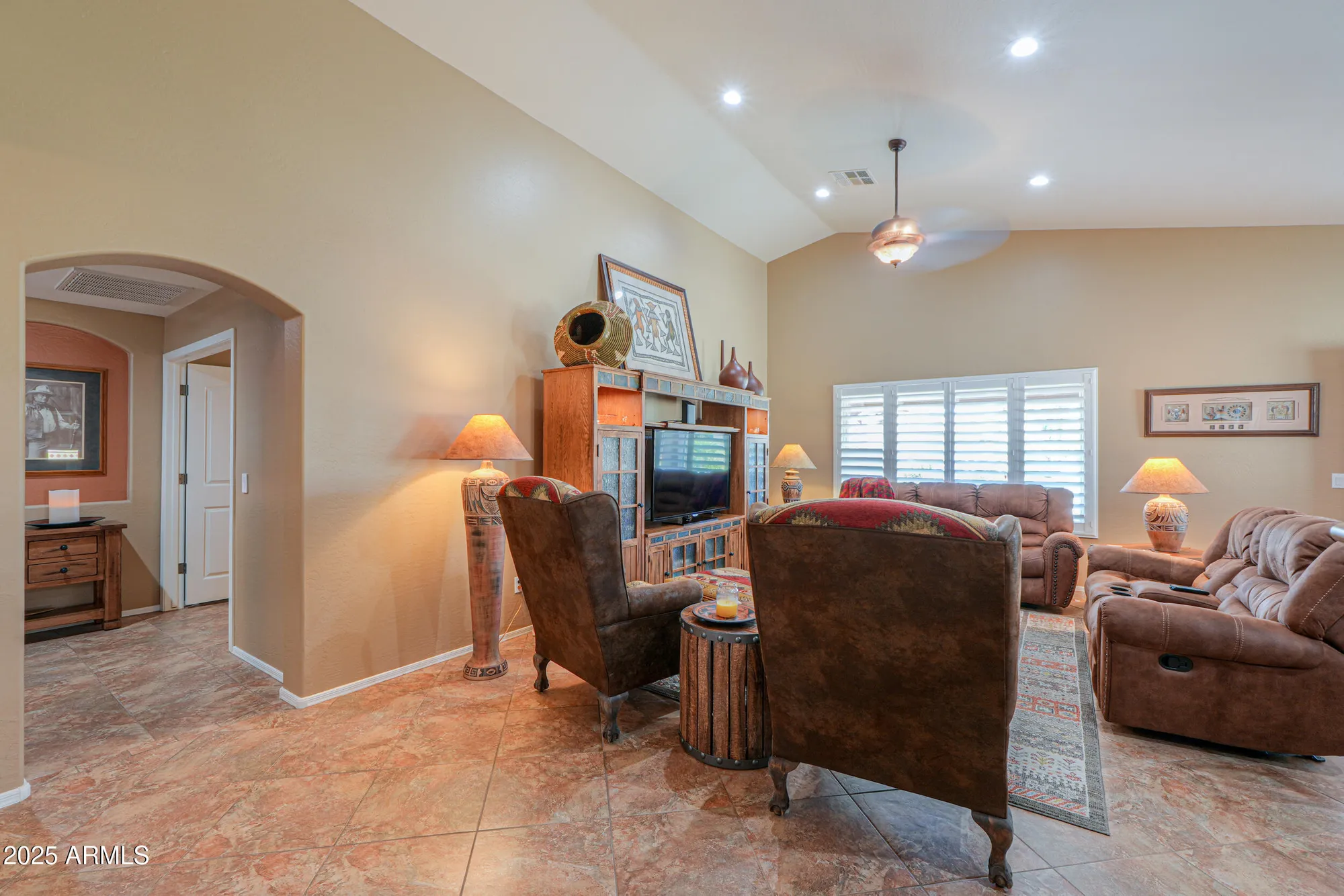 Property Slideshow image 9 of 41 | 123 s lucia ln, Casa Grande, AZ, 85194