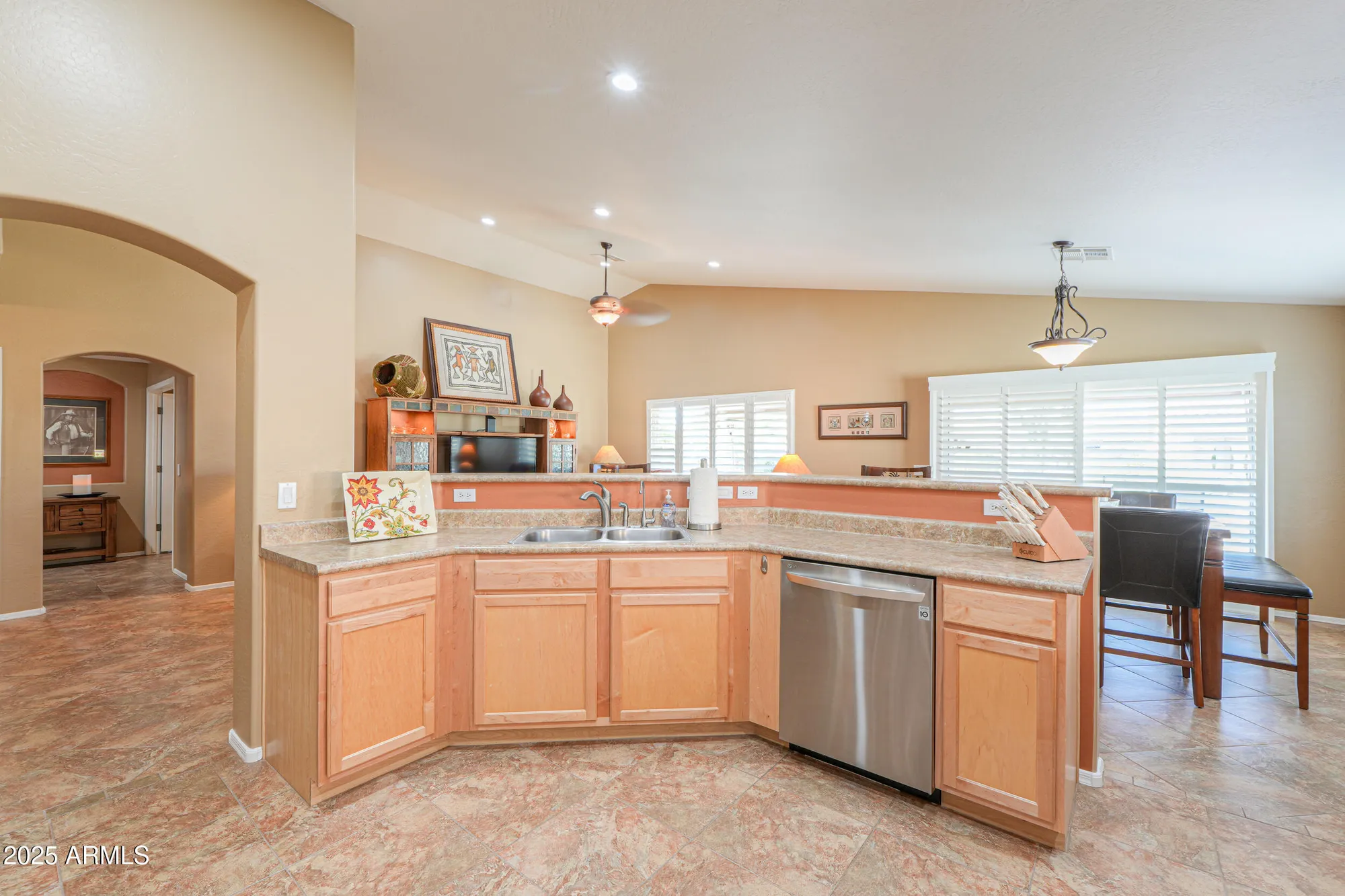 Property Slideshow image 17 of 41 | 123 s lucia ln, Casa Grande, AZ, 85194