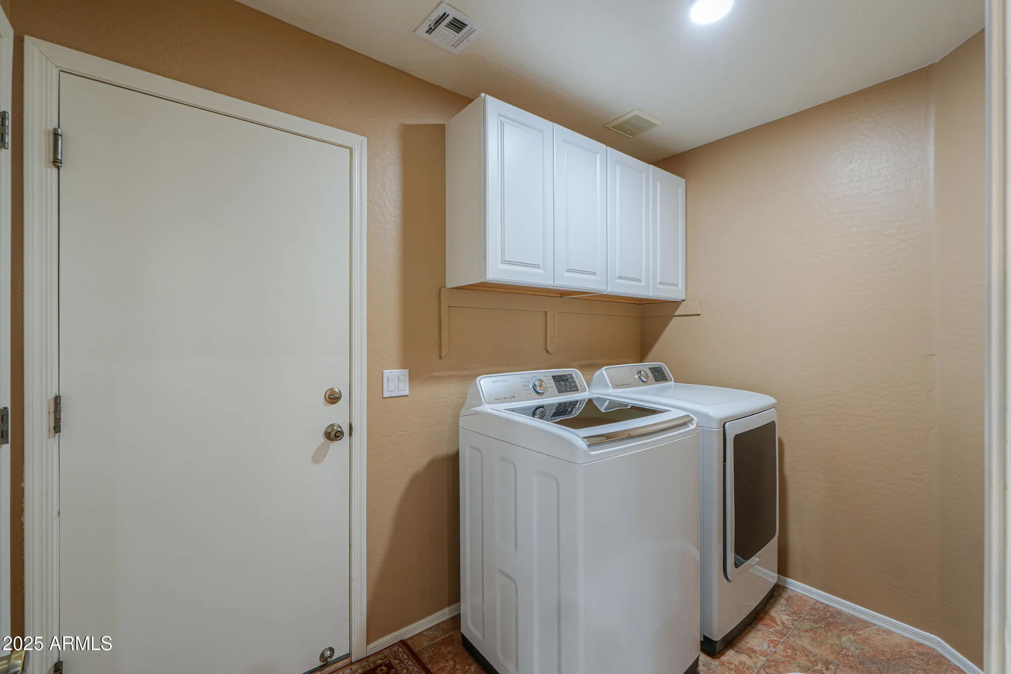 Property Slideshow image 18 of 41 | 123 s lucia ln, Casa Grande, AZ, 85194