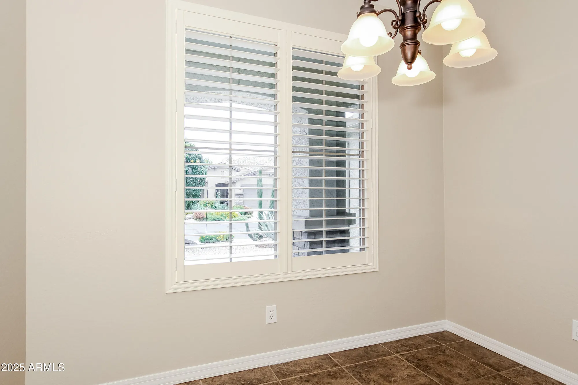 Property Slideshow image 7 of 16 | 718 w twin peaks pkwy, San Tan Valley, AZ, 85143