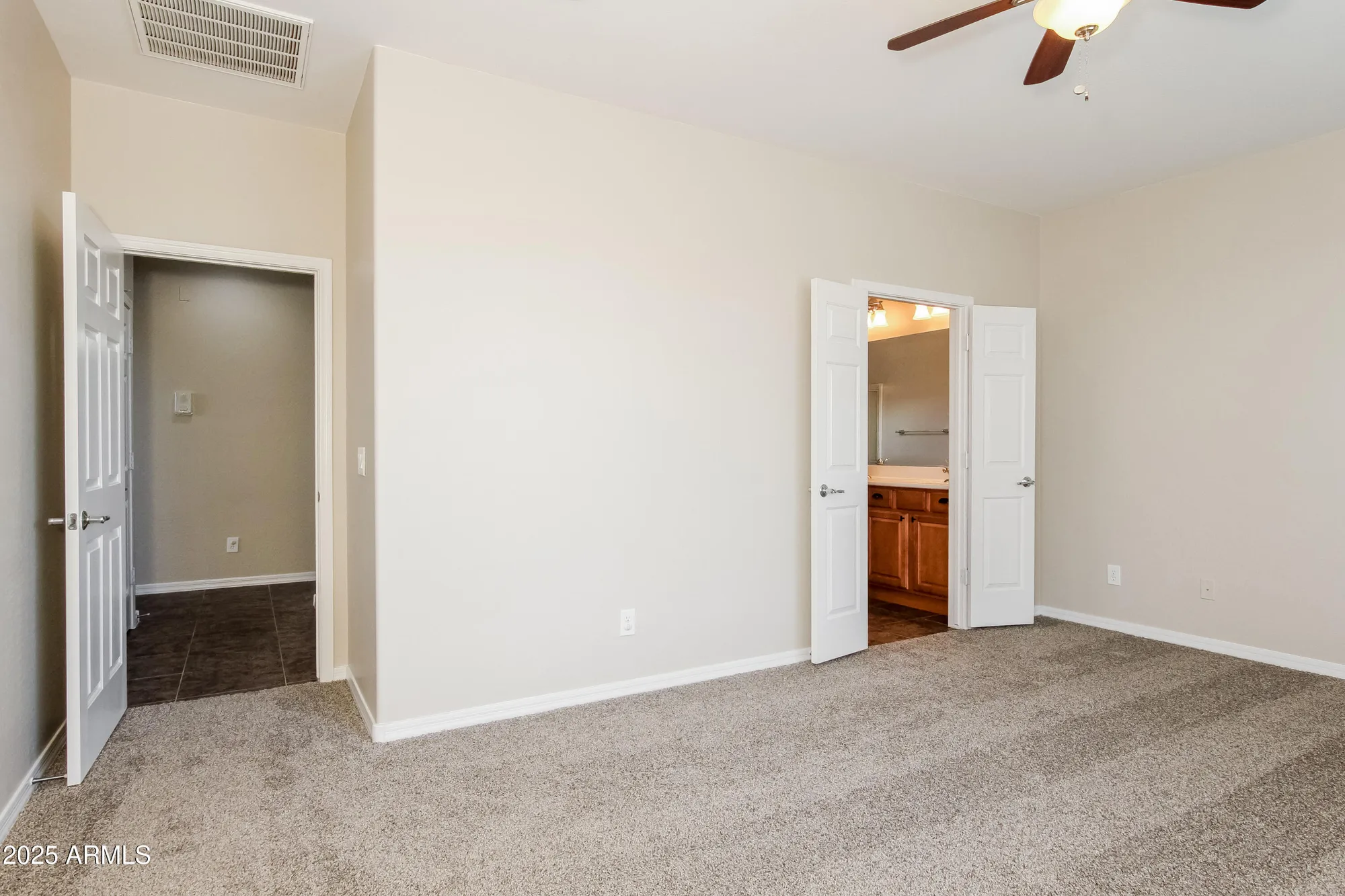 Property Slideshow image 10 of 16 | 718 w twin peaks pkwy, San Tan Valley, AZ, 85143