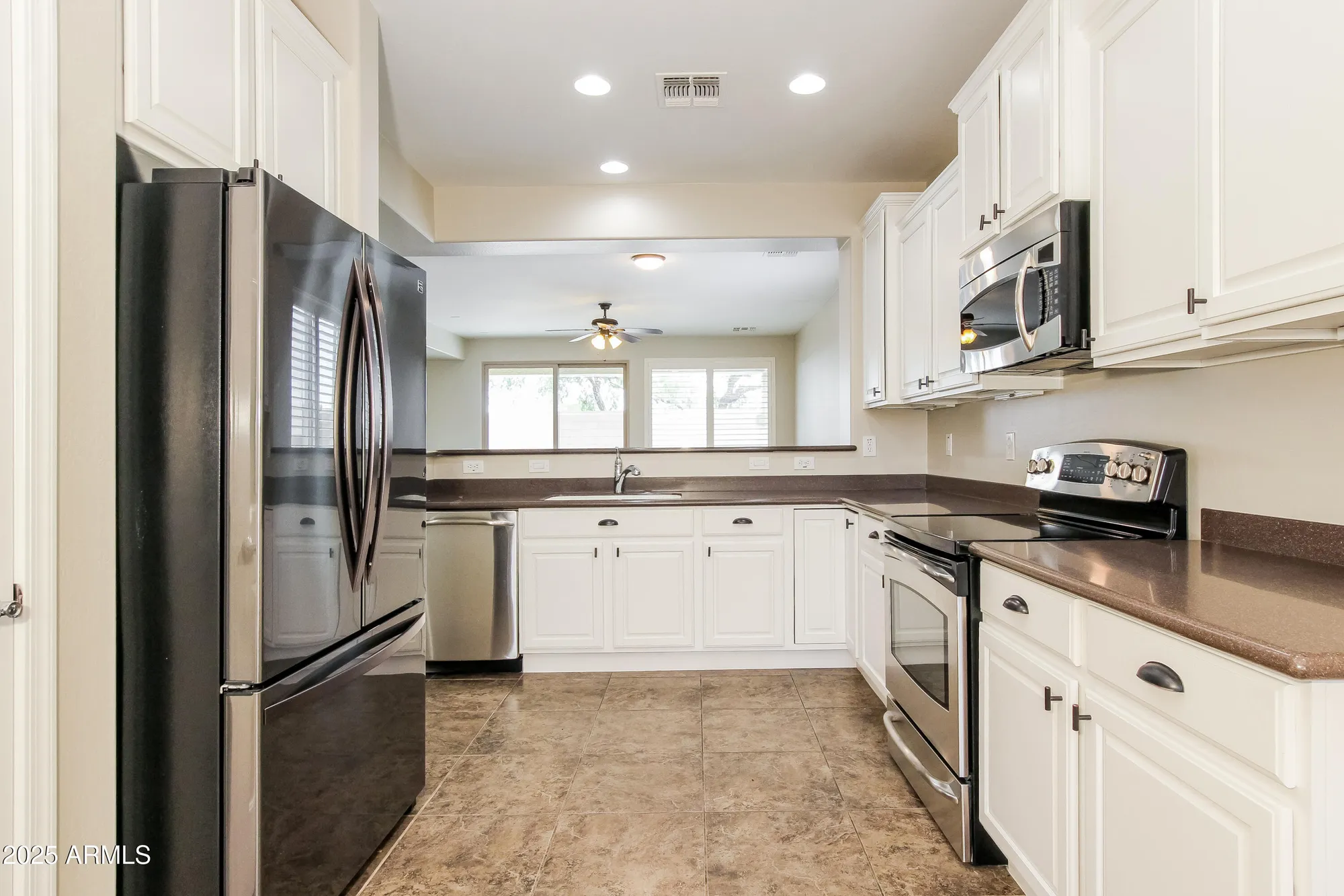 Property Slideshow image 9 of 16 | 718 w twin peaks pkwy, San Tan Valley, AZ, 85143