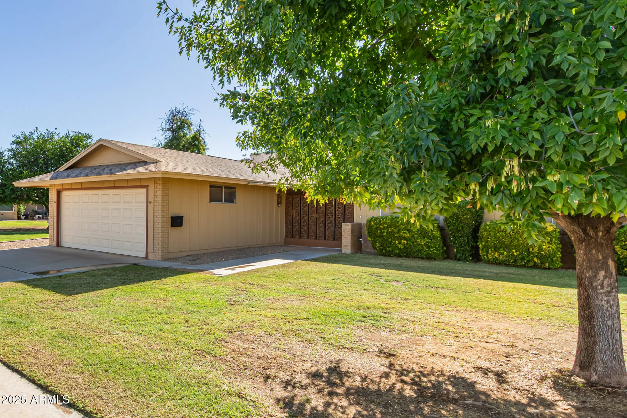 Property Slideshow image 3 of 43 | 10607 w el capitan cir, Sun City, AZ, 85351