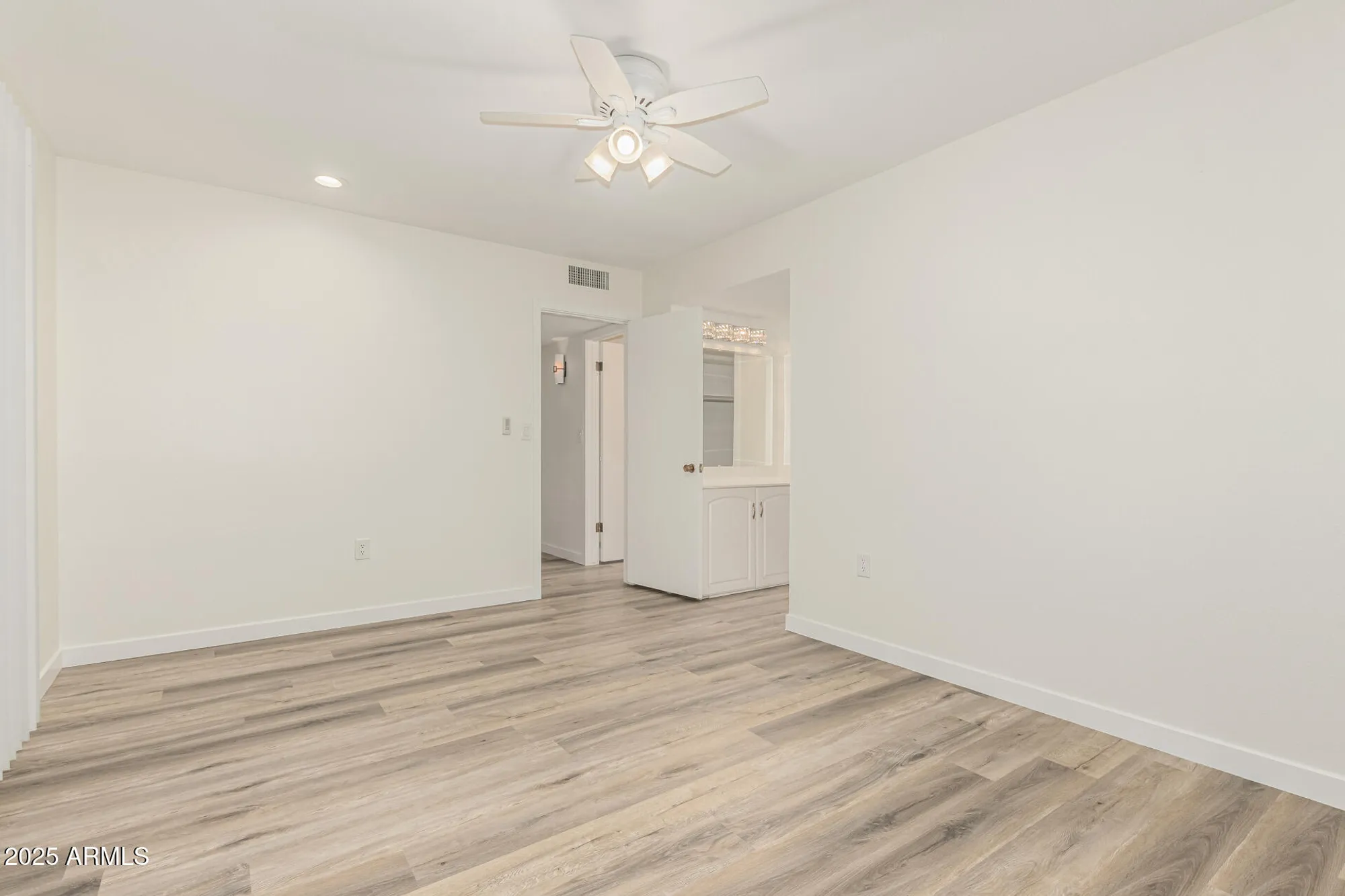 Property Slideshow image 21 of 43 | 10607 w el capitan cir, Sun City, AZ, 85351