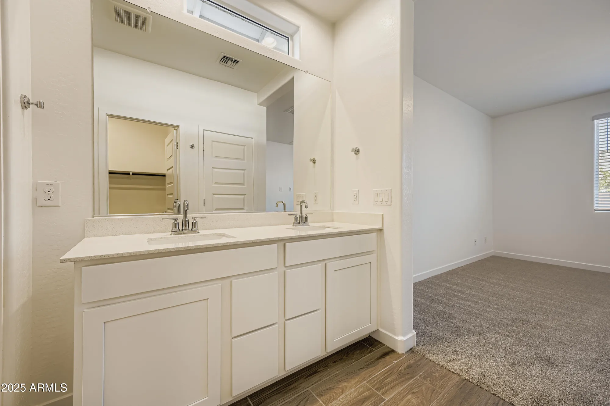 Property Slideshow image 21 of 37 | 25219 n 174th dr, Surprise, AZ, 85387