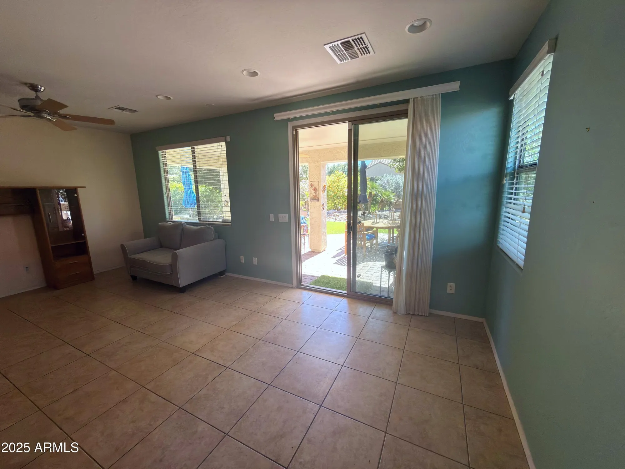 Property Slideshow image 19 of 39 | 26133 w vista north dr, Buckeye, AZ, 85396