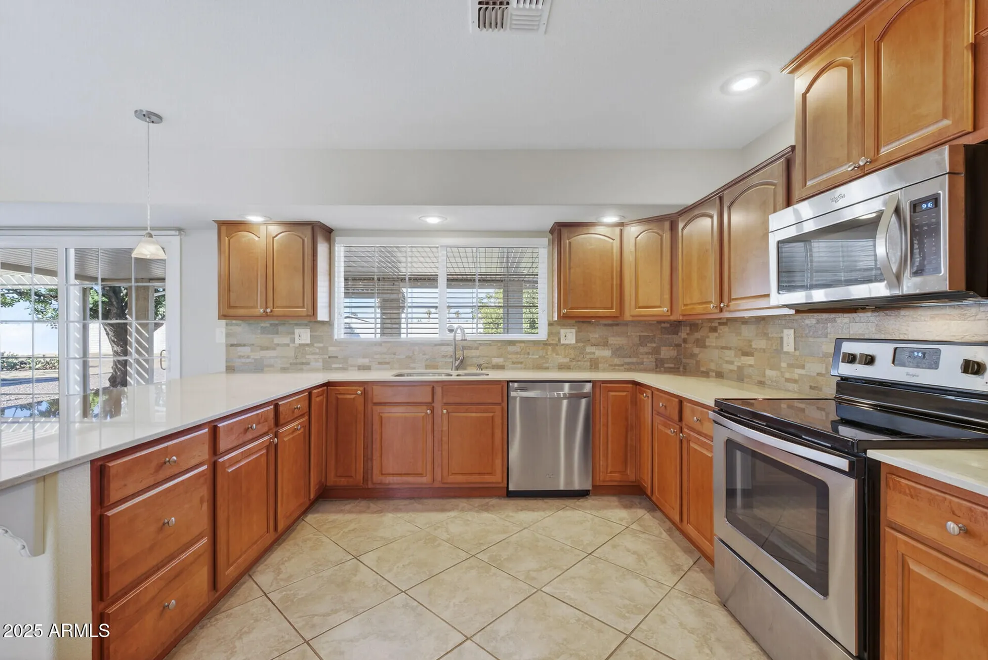 Property Slideshow image 11 of 46 | 19222 n welk dr, Sun City, AZ, 85373