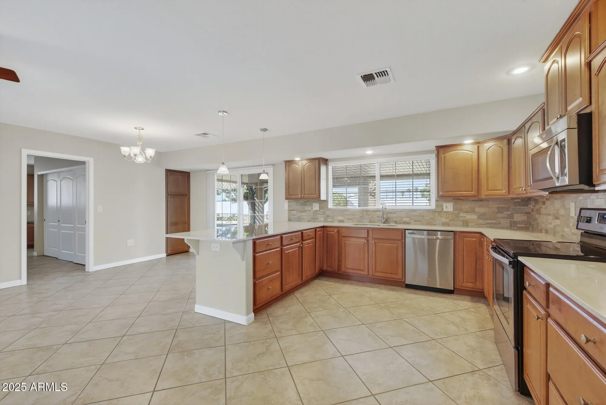 Property Slideshow image 10 of 46 | 19222 n welk dr, Sun City, AZ, 85373