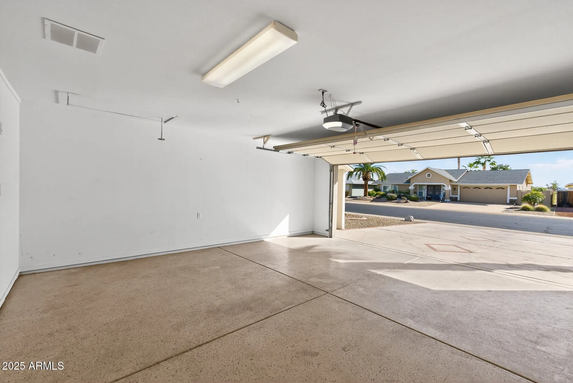 Property Slideshow image 33 of 46 | 19222 n welk dr, Sun City, AZ, 85373