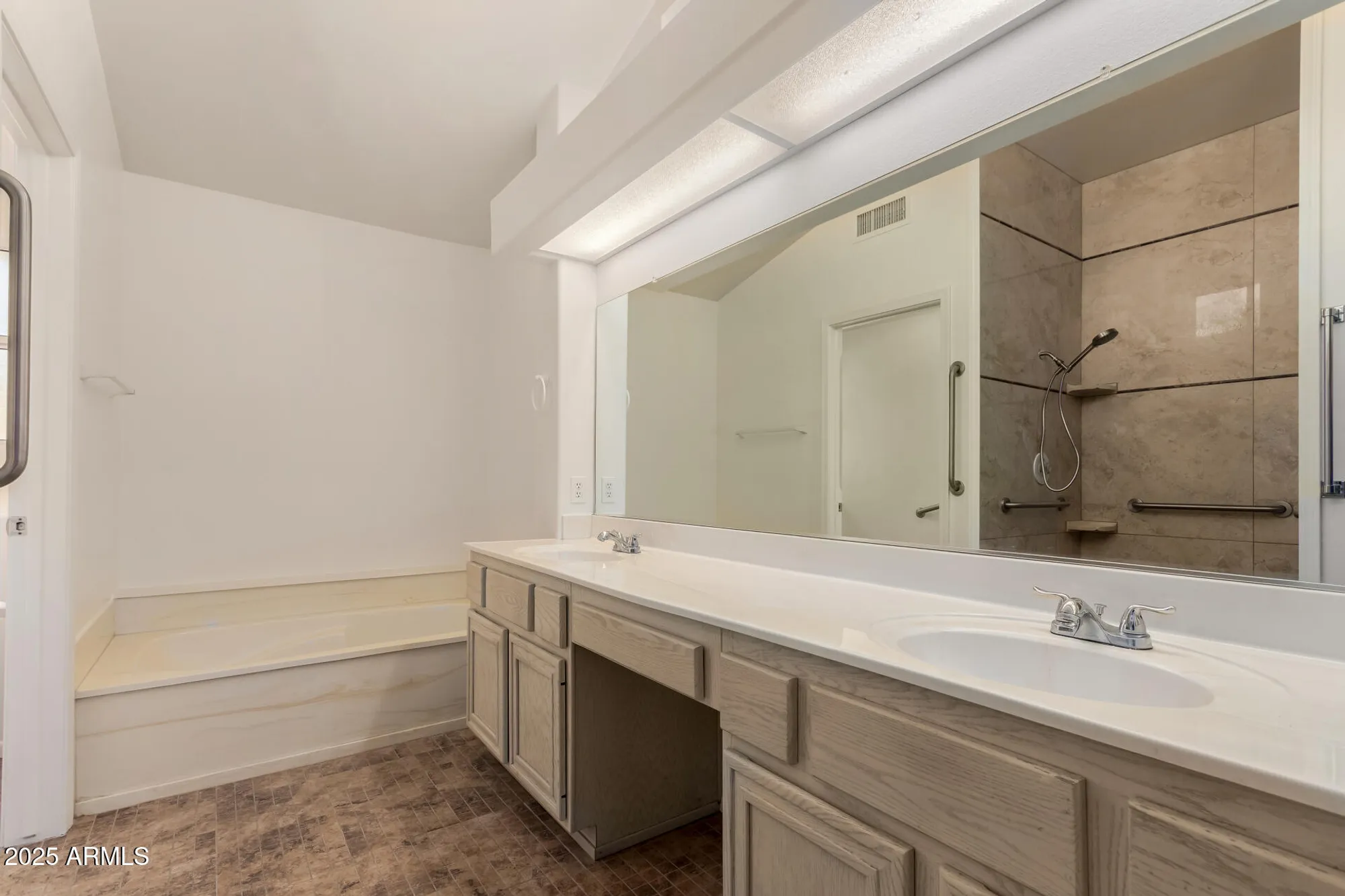 Property Slideshow image 40 of 66 | 15604 w sentinel dr, Sun City West, AZ, 85375