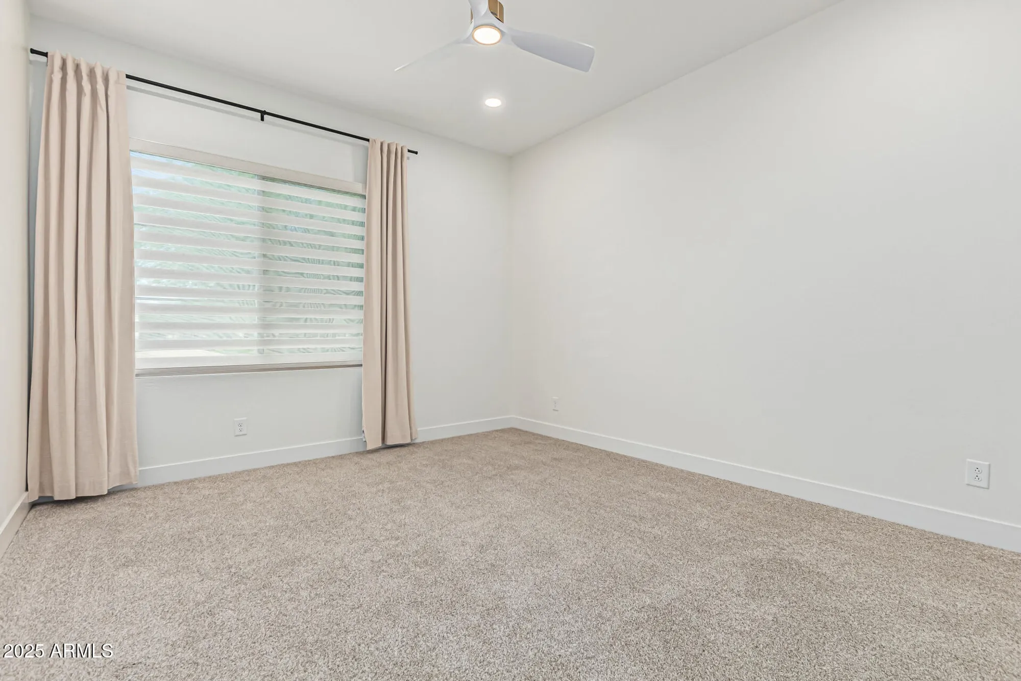 Property Slideshow image 36 of 82 | 2885 n 164th dr, Goodyear, AZ, 85395