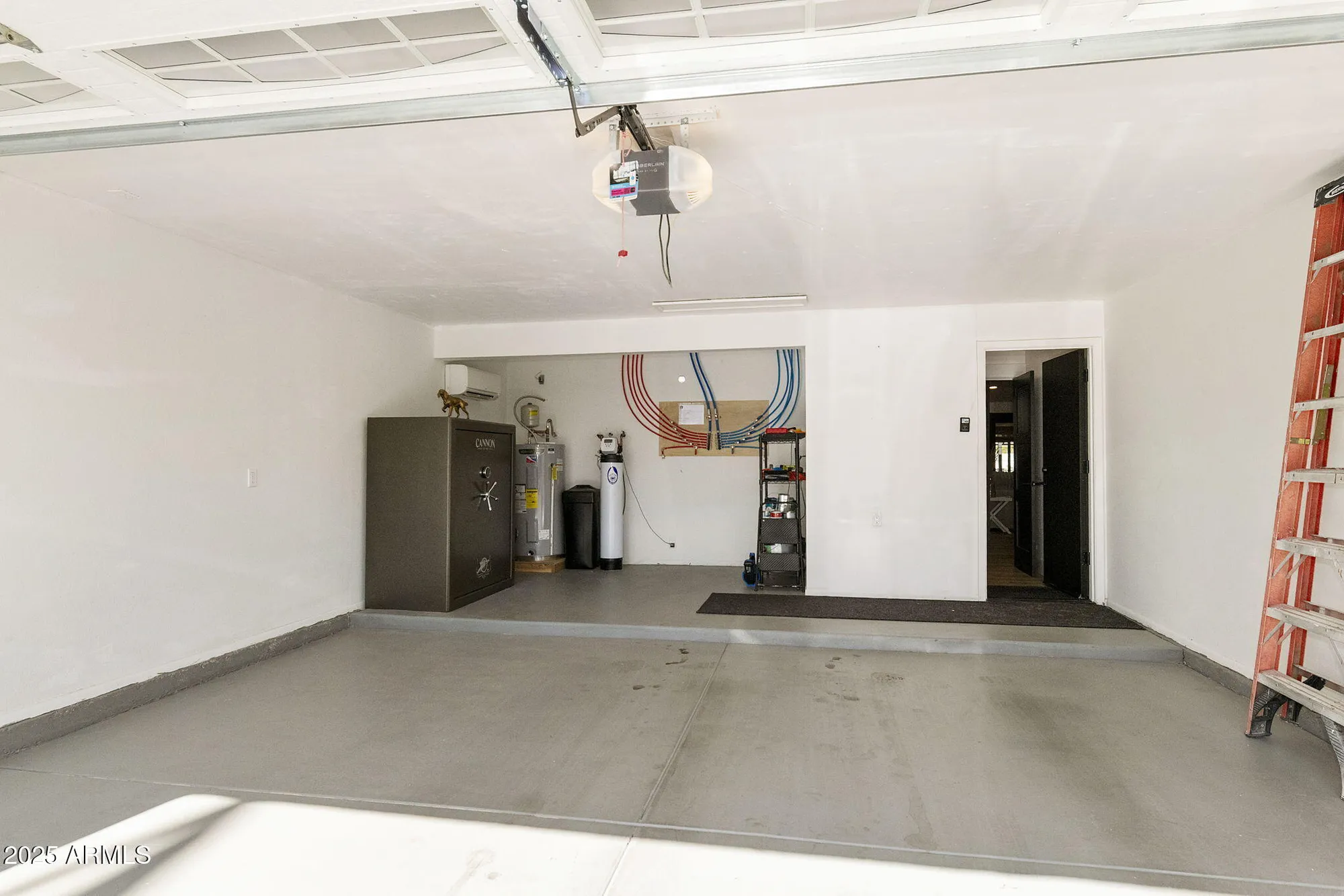 Property Slideshow image 40 of 77 | 1102 s park view cir, Mesa, AZ, 85208