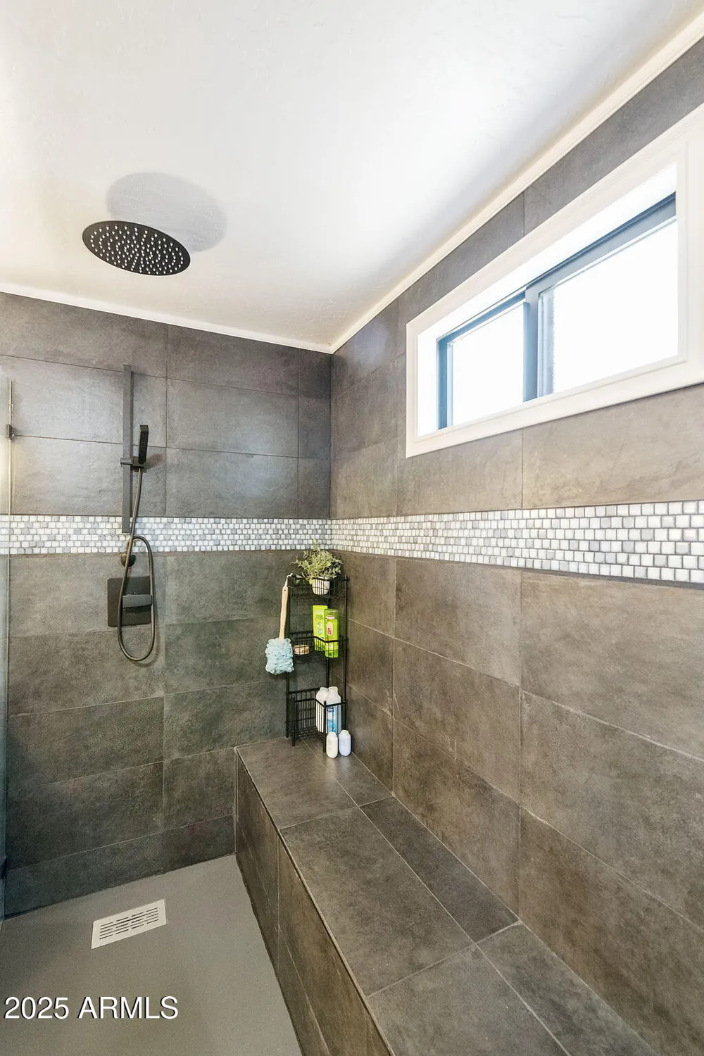 Property Slideshow image 32 of 77 | 1102 s park view cir, Mesa, AZ, 85208