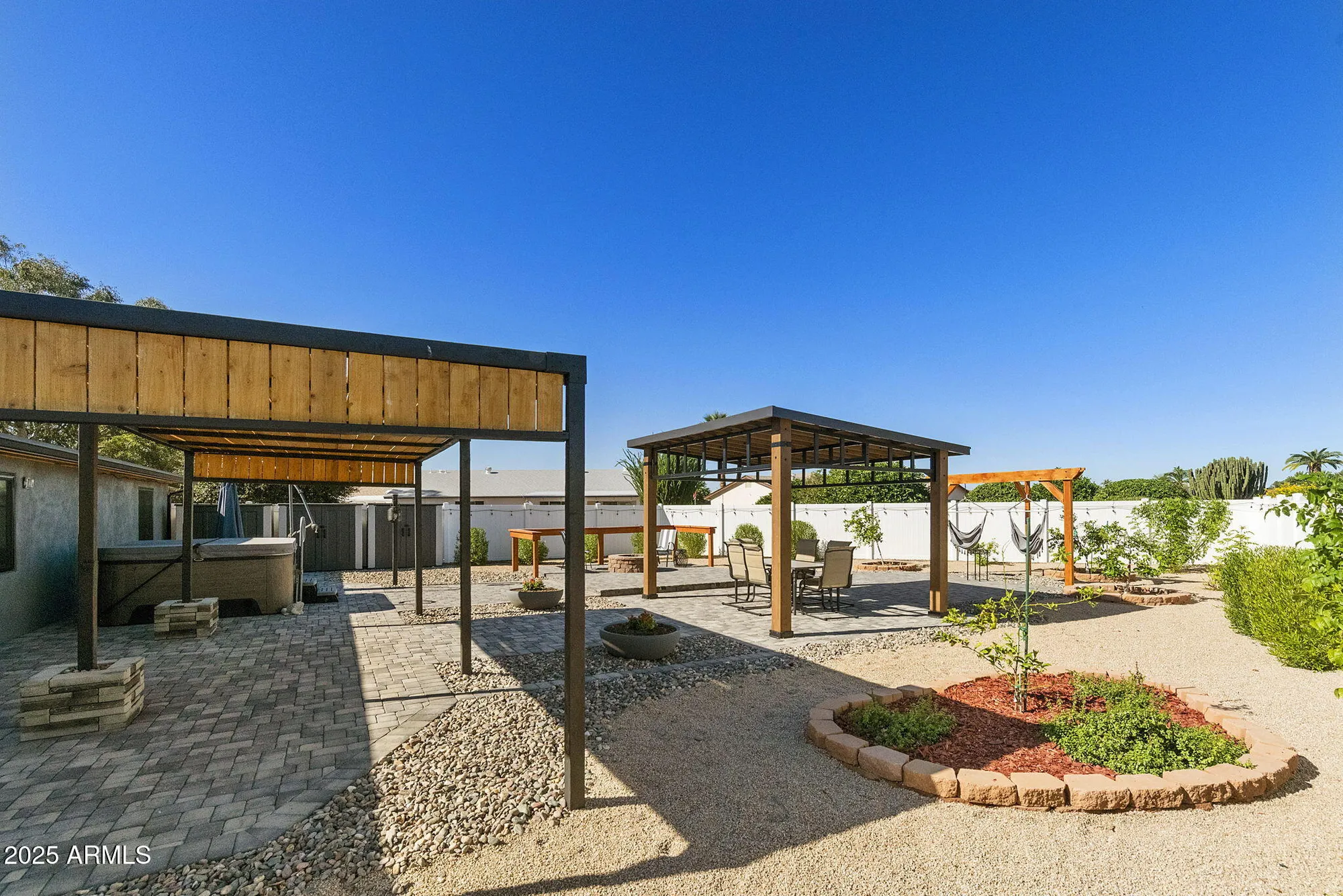 Property Slideshow image 46 of 77 | 1102 s park view cir, Mesa, AZ, 85208