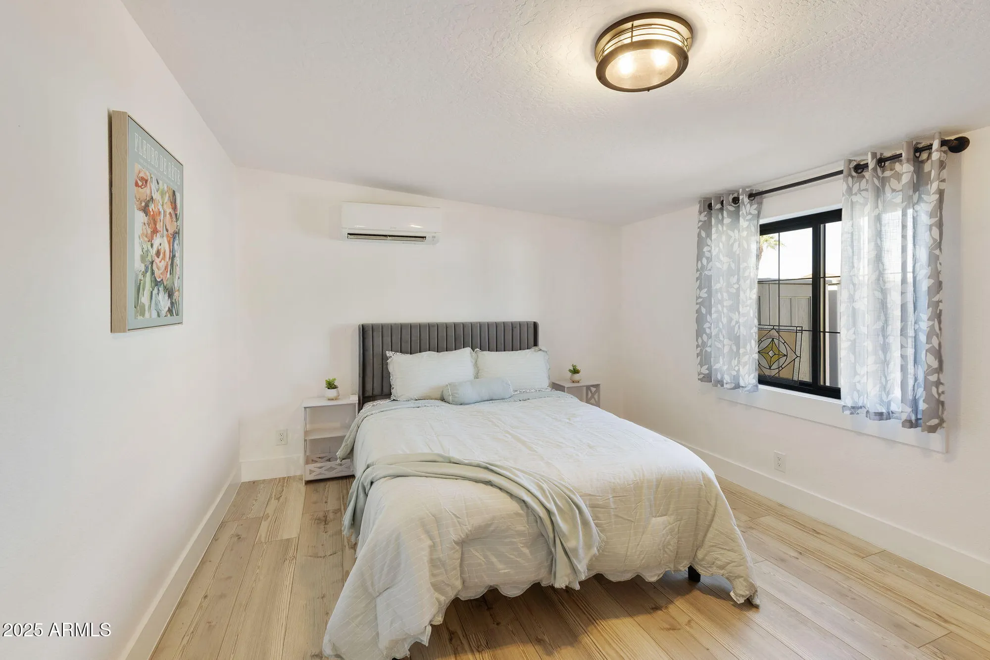 Property Slideshow image 37 of 77 | 1102 s park view cir, Mesa, AZ, 85208