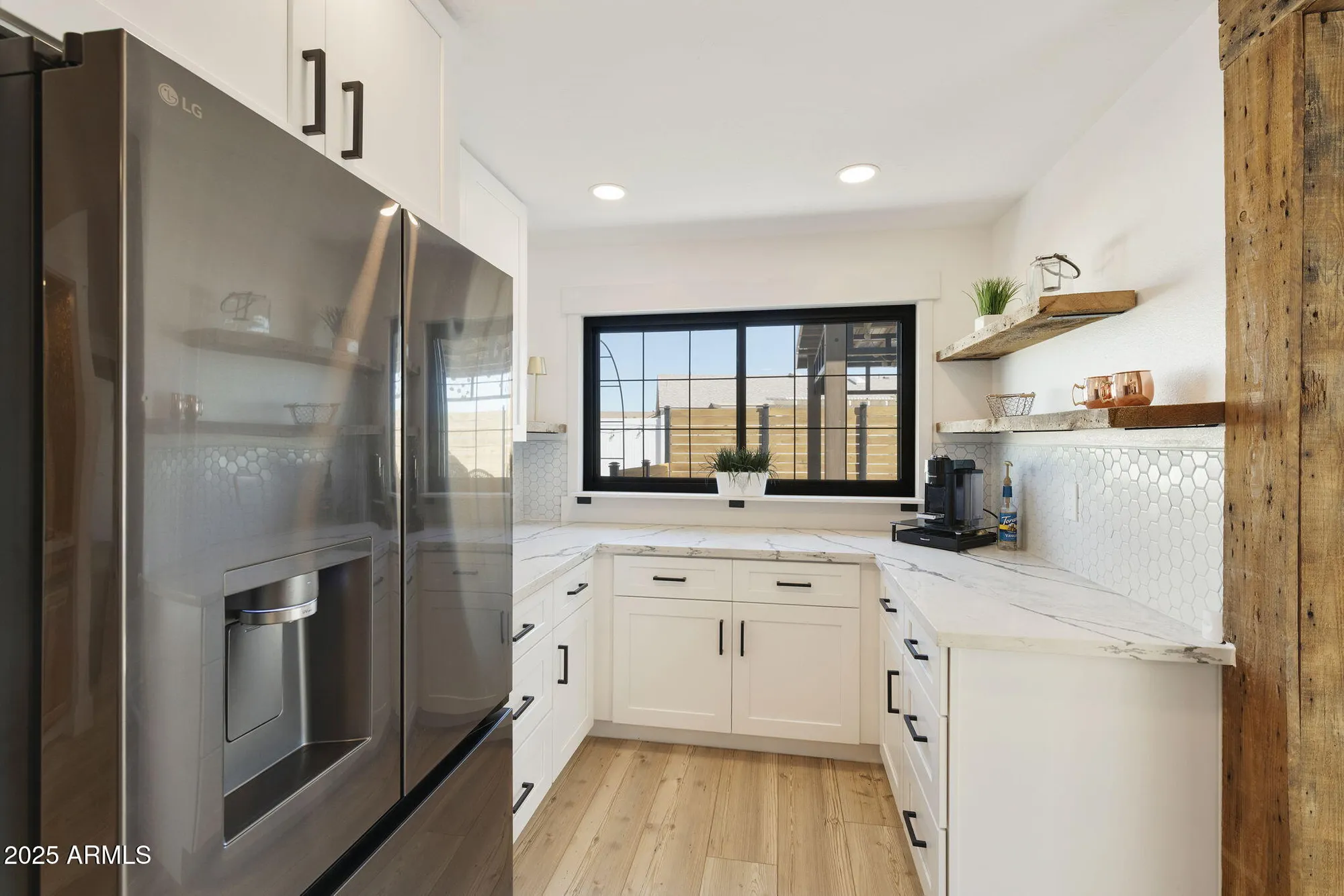 Property Slideshow image 18 of 77 | 1102 s park view cir, Mesa, AZ, 85208