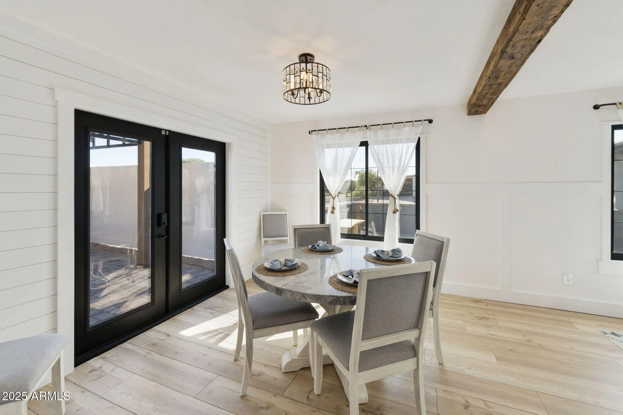 Property Slideshow image 8 of 77 | 1102 s park view cir, Mesa, AZ, 85208